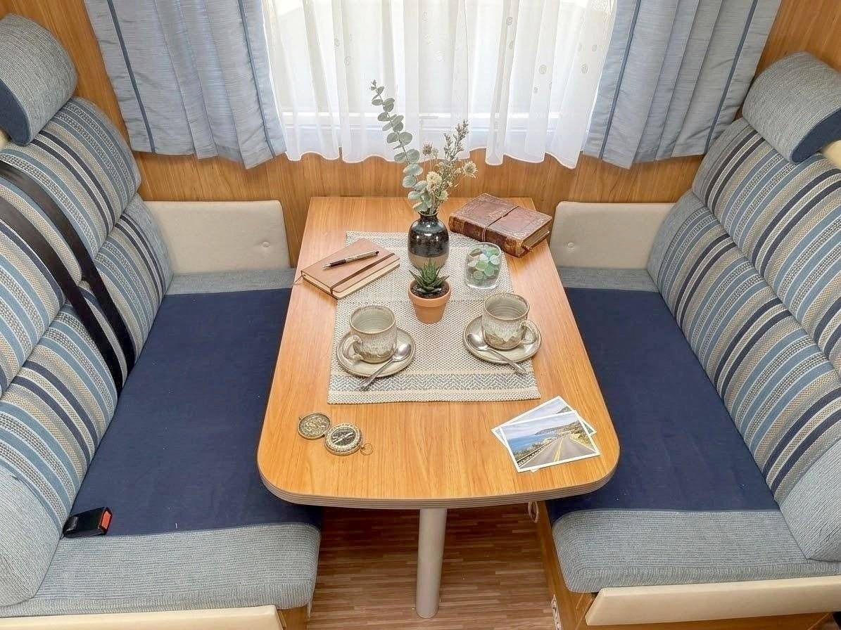Comedor Fiat Ducato 2,2 l JTD 130 ch. - Yescapa