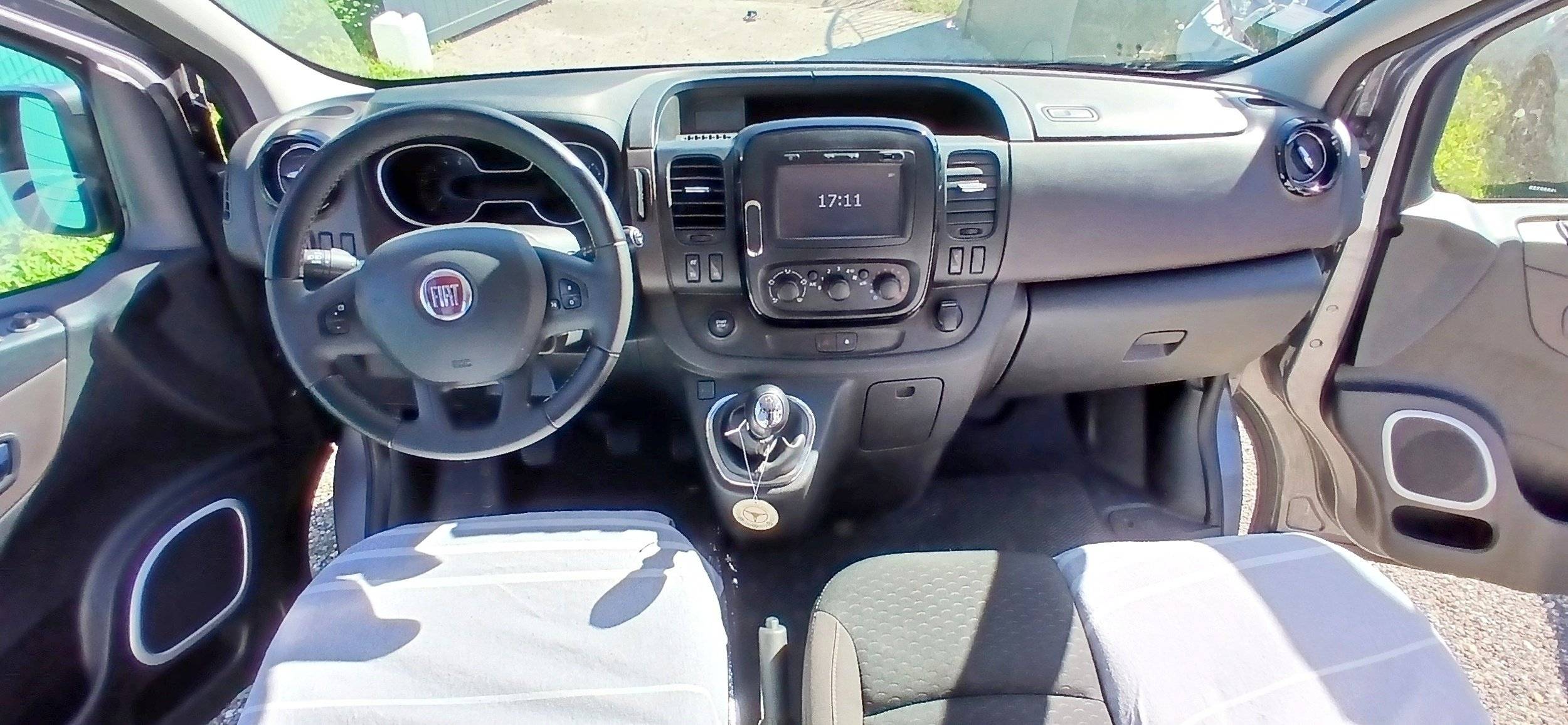 Le Voyageur Le Voyageur