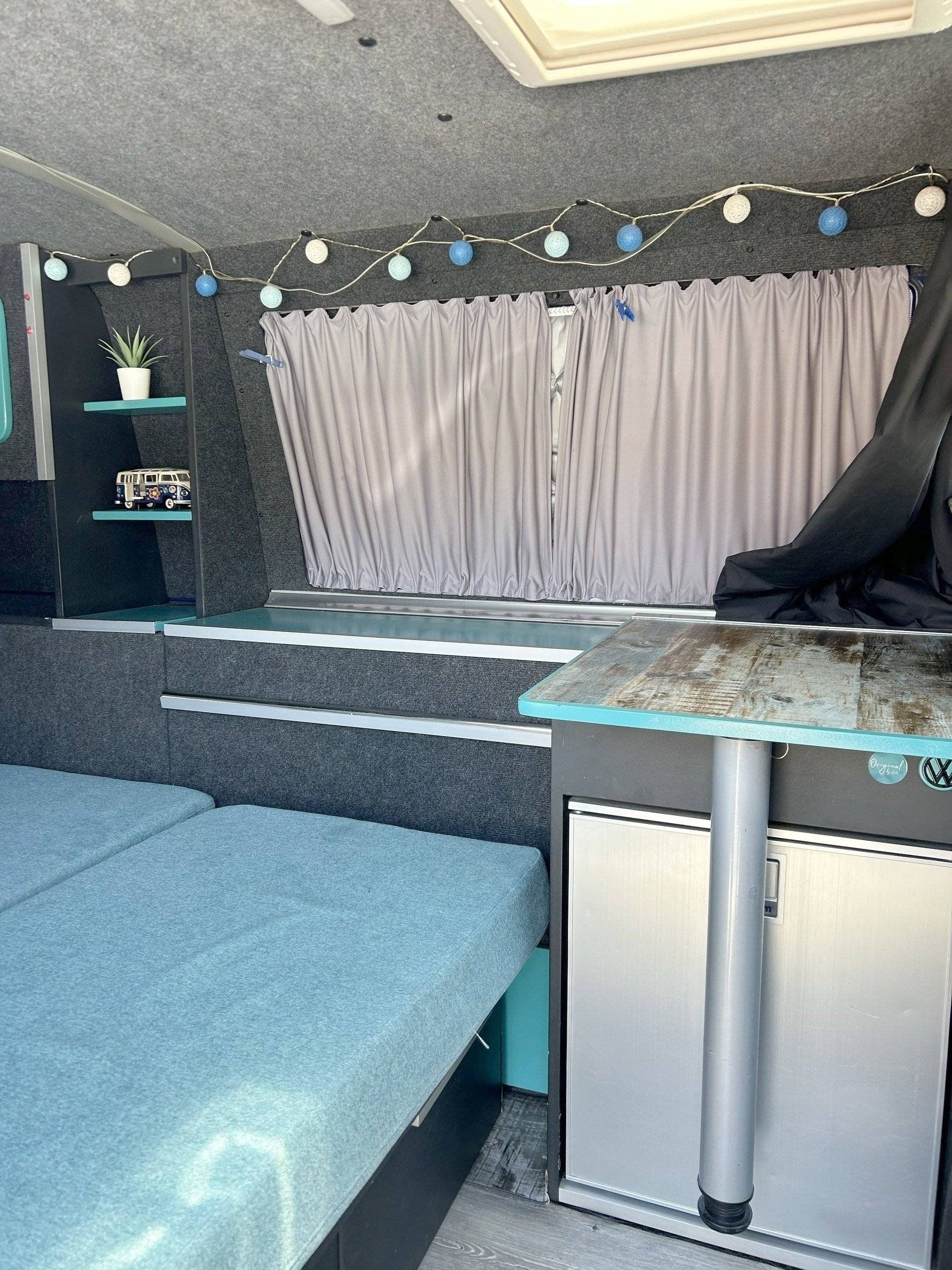 Volkswagen T5 2,5 l 102 ch