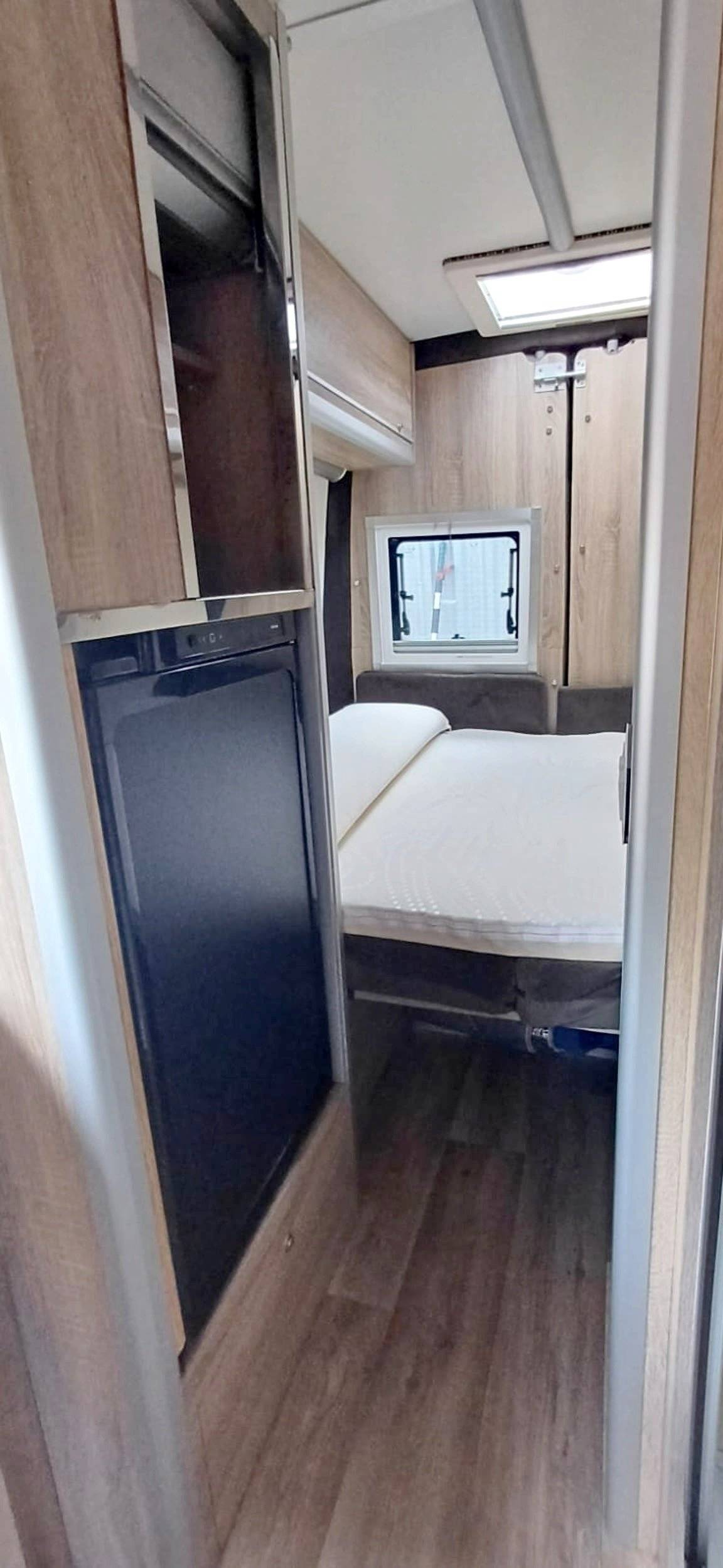 Berth Mercedes Sprinter 2,2 l 130 ch - Yescapa