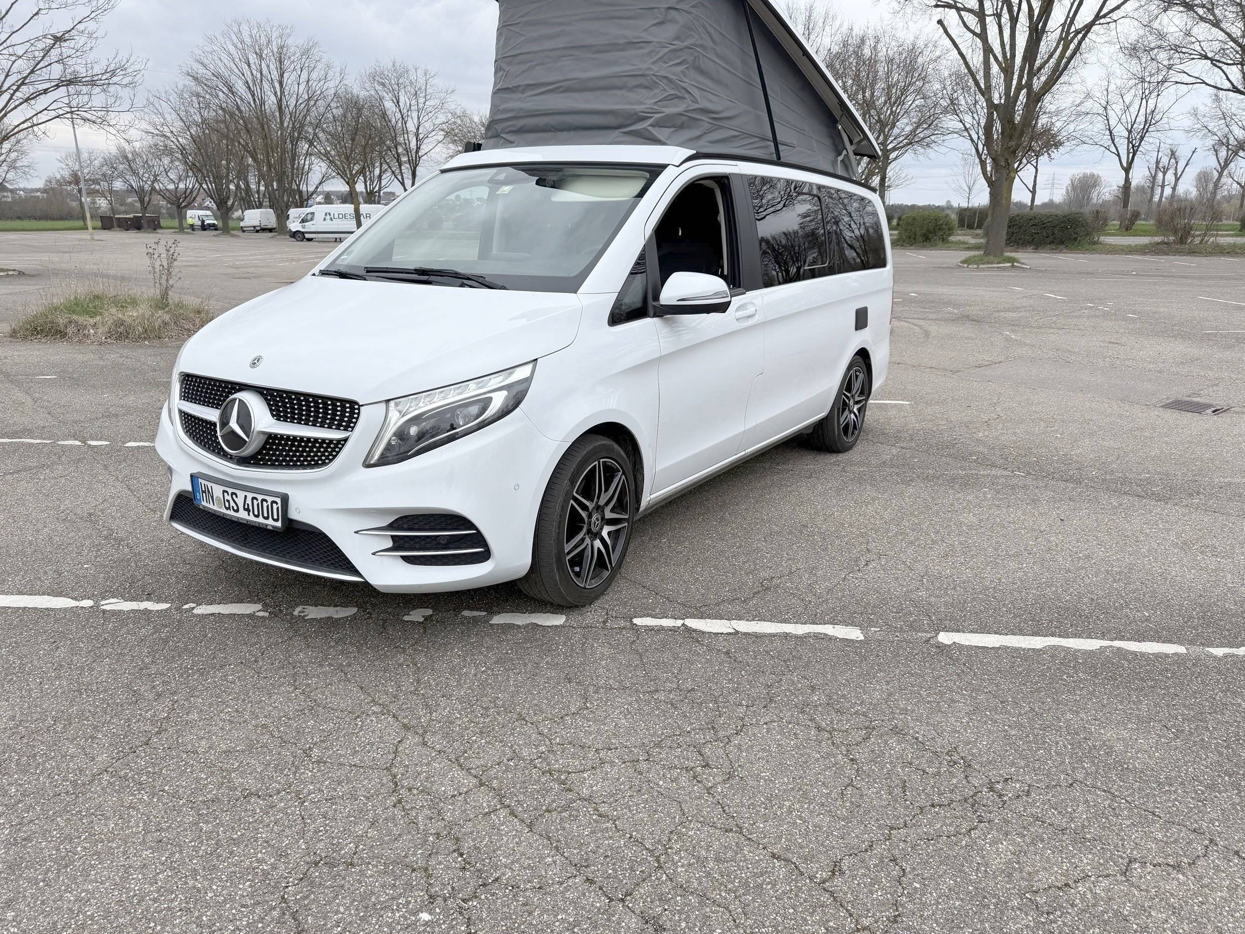 Vue avant de 3/4 Mercedes Mercedes Marco polo - Yescapa