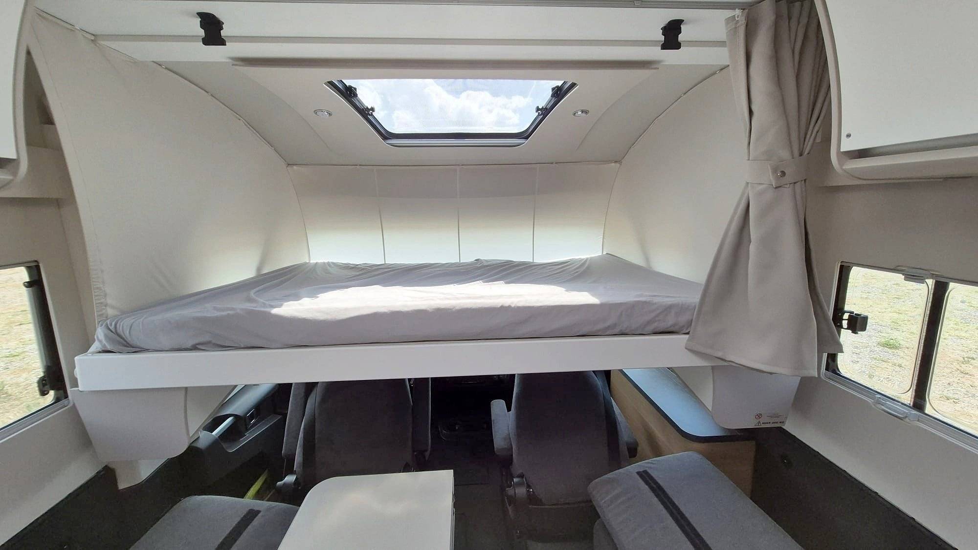 Adria SONIC 700 PLUS DC