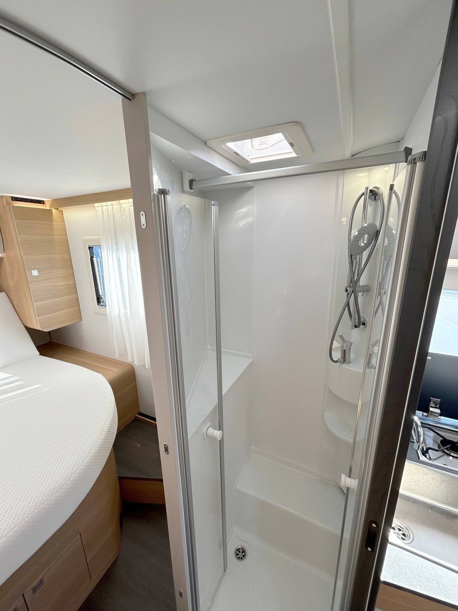 Adria MATRIX AXESS 650SC