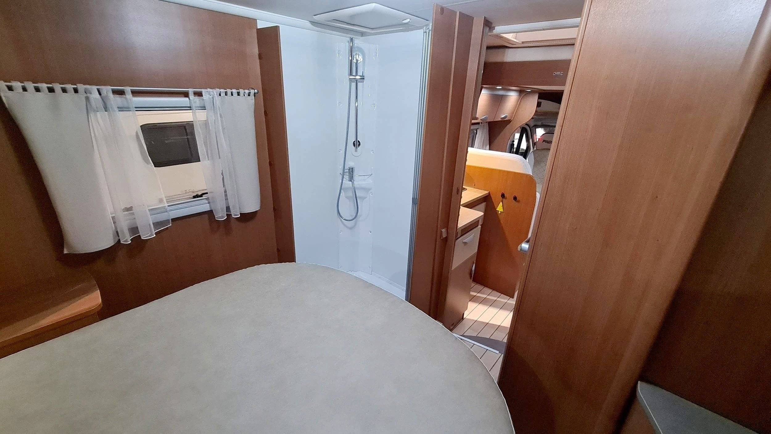 Pilote P736  aventura