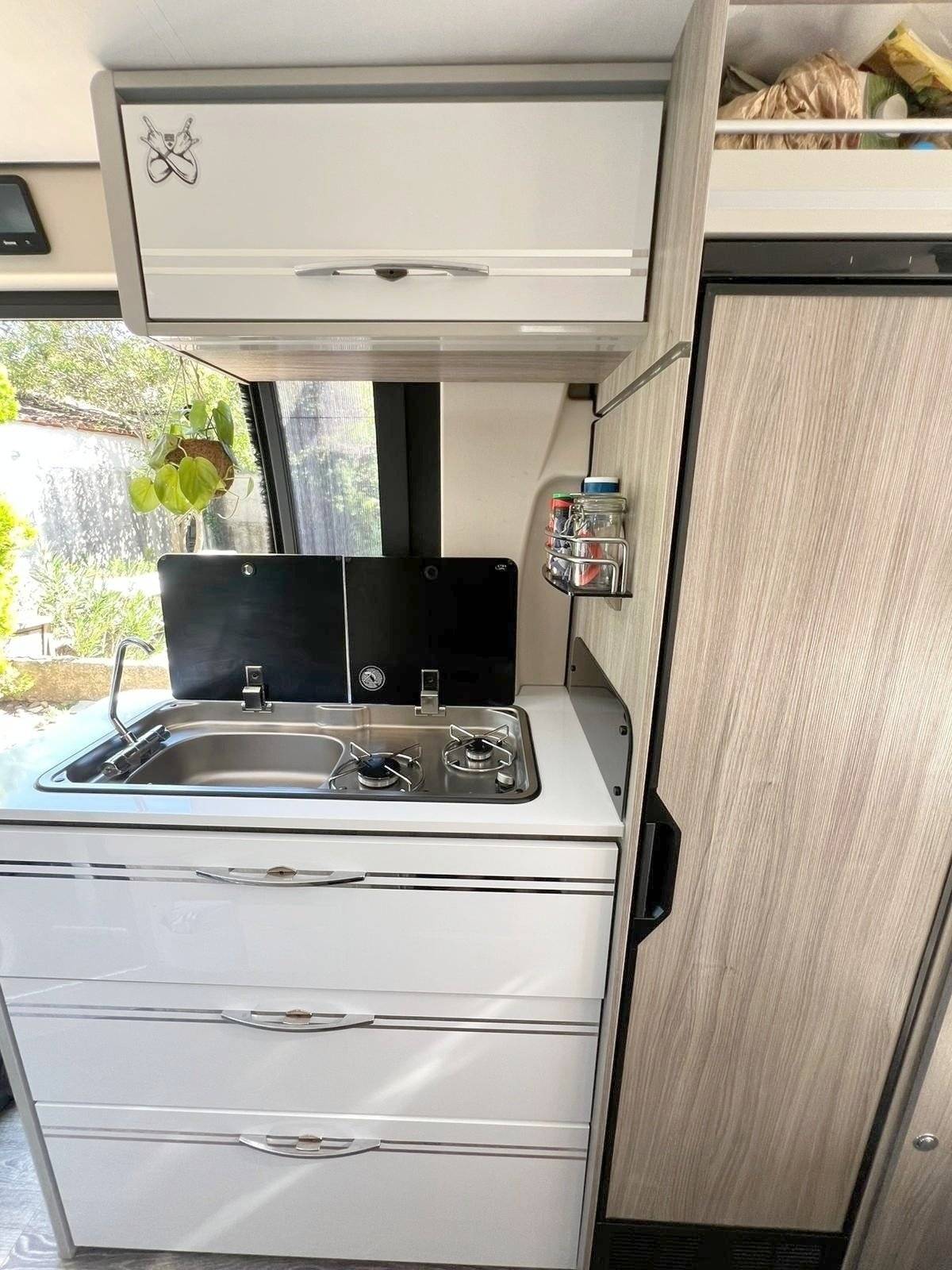 Cuina Fiat Fiat Ducato 2.2l 140 CV - Yescapa