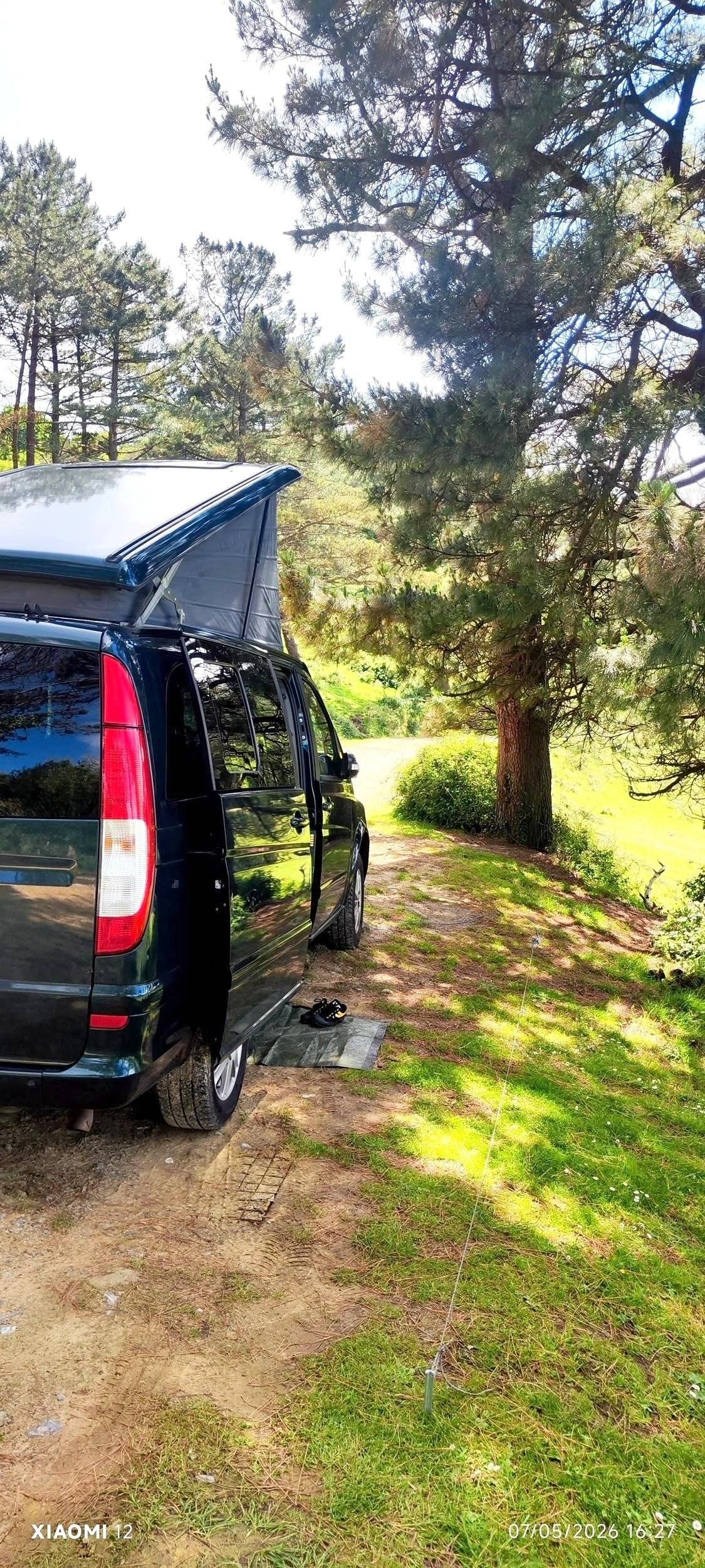 Front view from 3/4 Mercedes Viano Marco Polo 2.2 4Matic - Yescapa