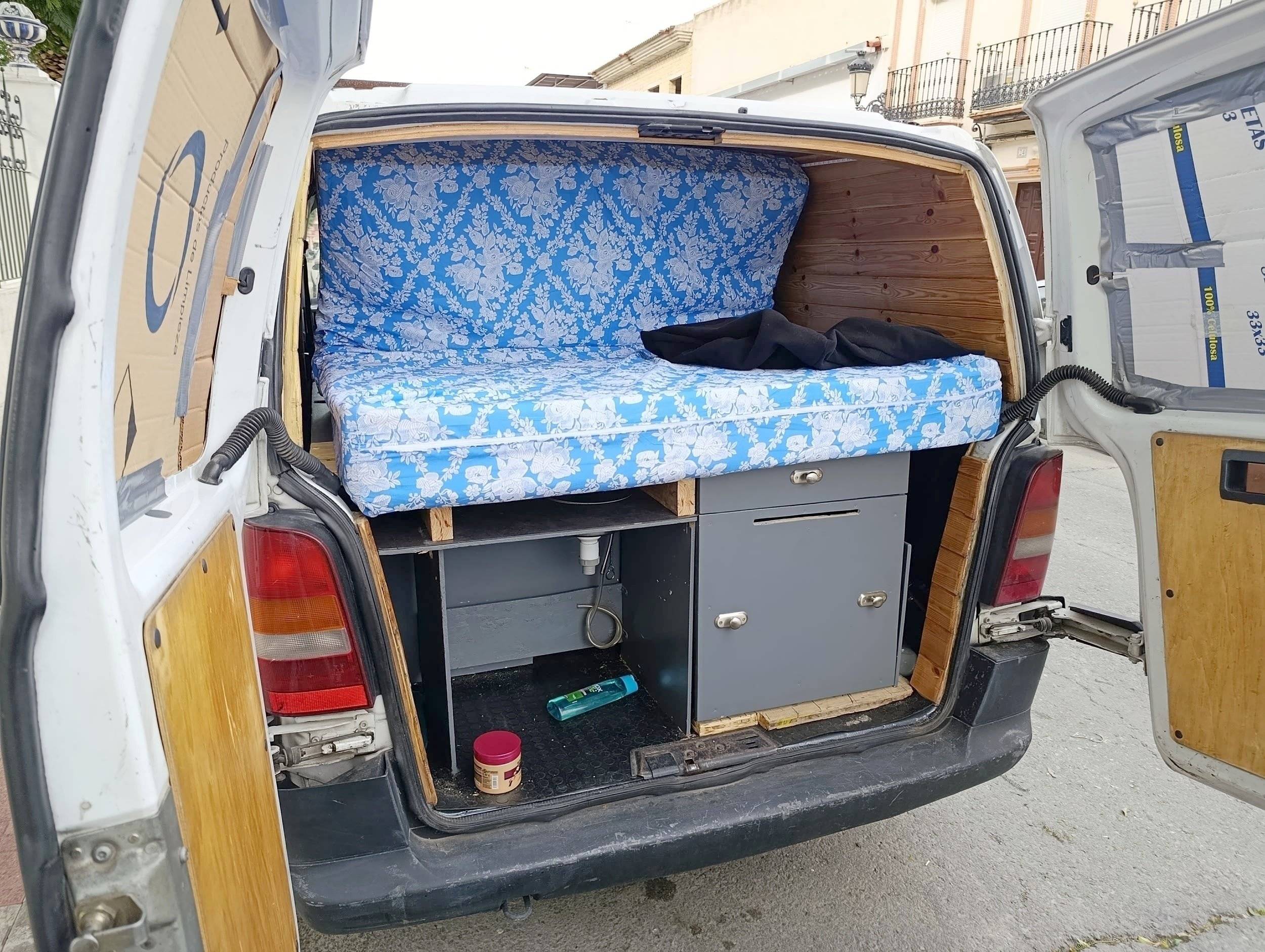 Comedor Mercedes Mercedes vito 112 - Yescapa