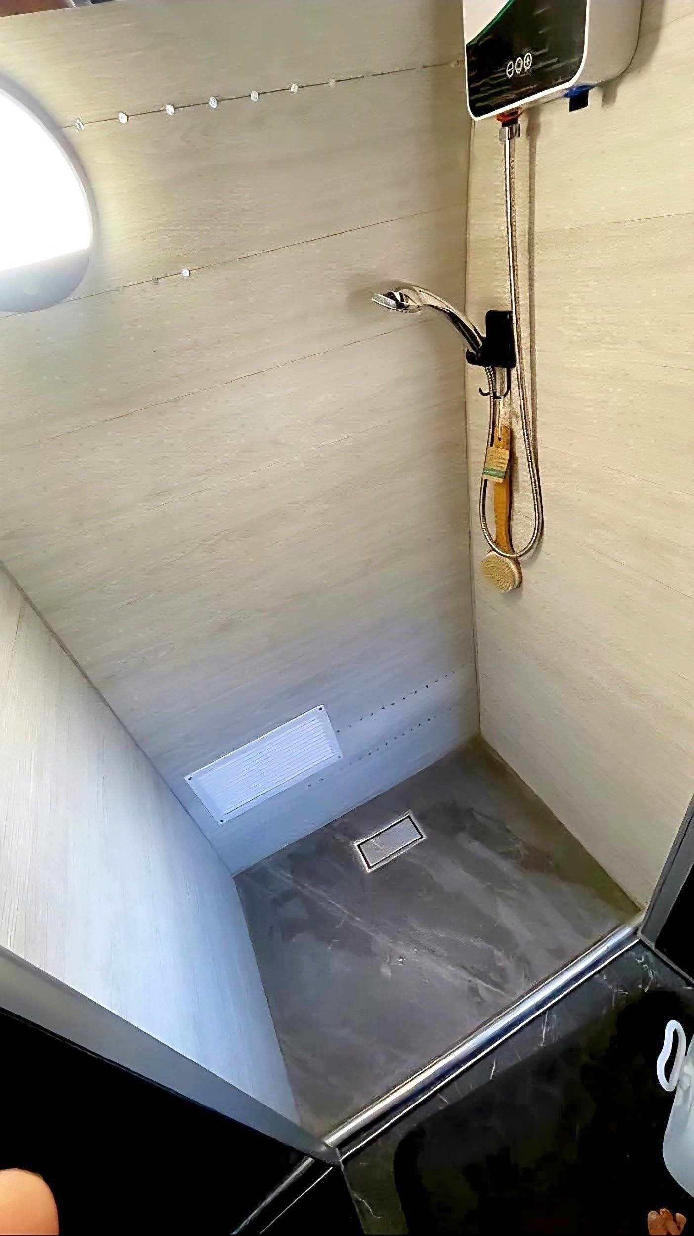 3 C Cartier/Brisebras Renault master