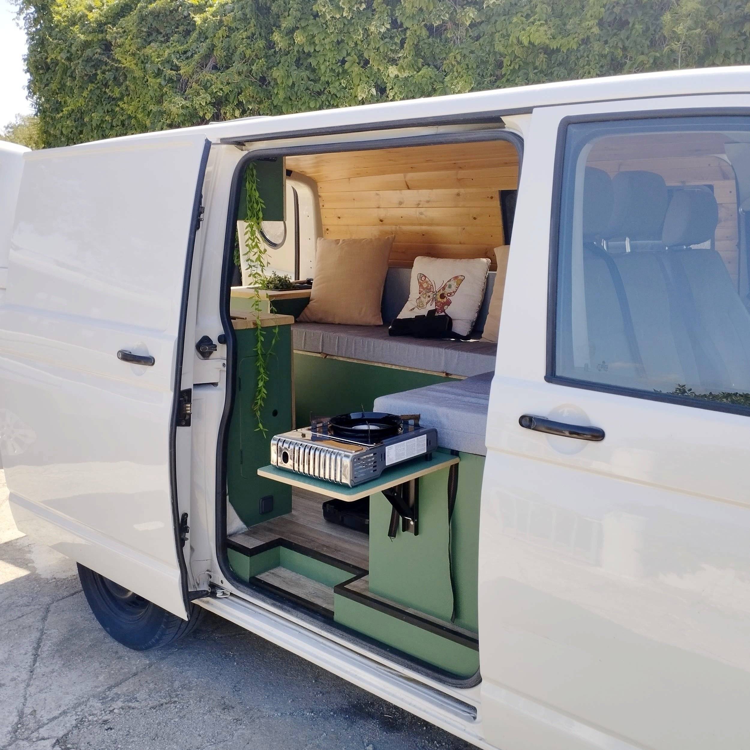 Volkswagen Transporter T5 2.5TDI