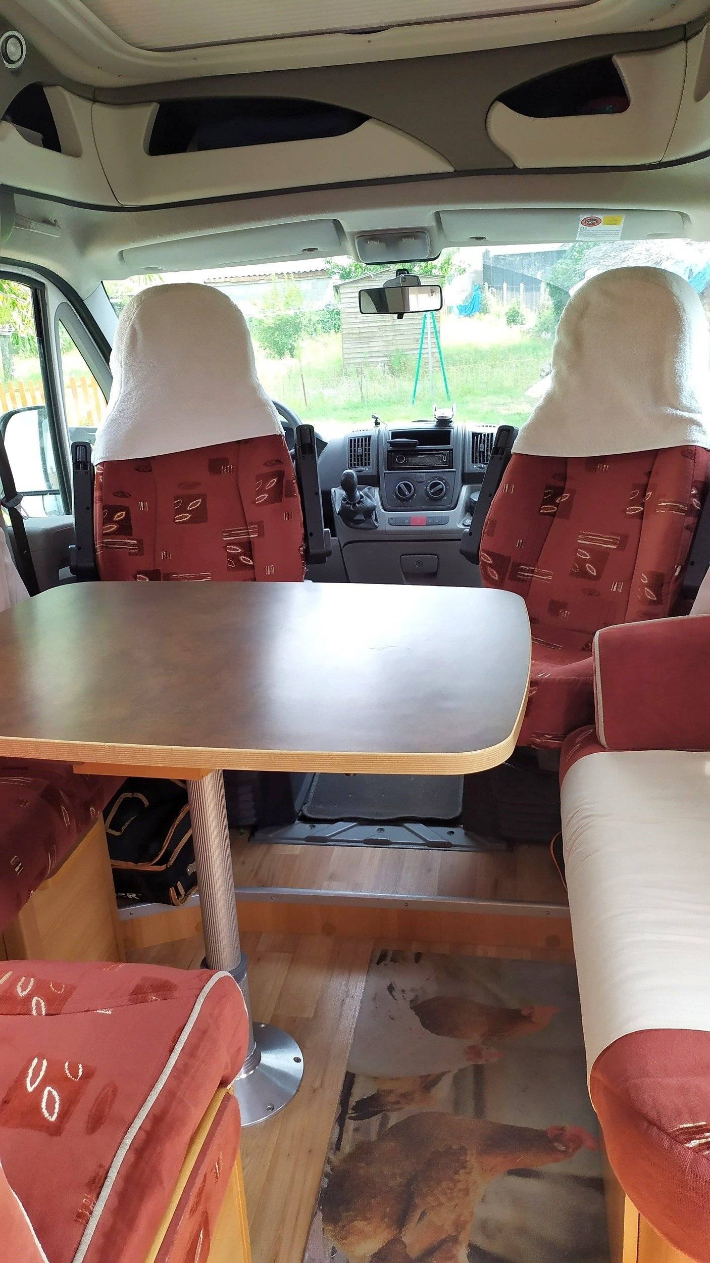 Dining Area Fiat Ducato 3,0 l 160 ch Al-Ko - Yescapa