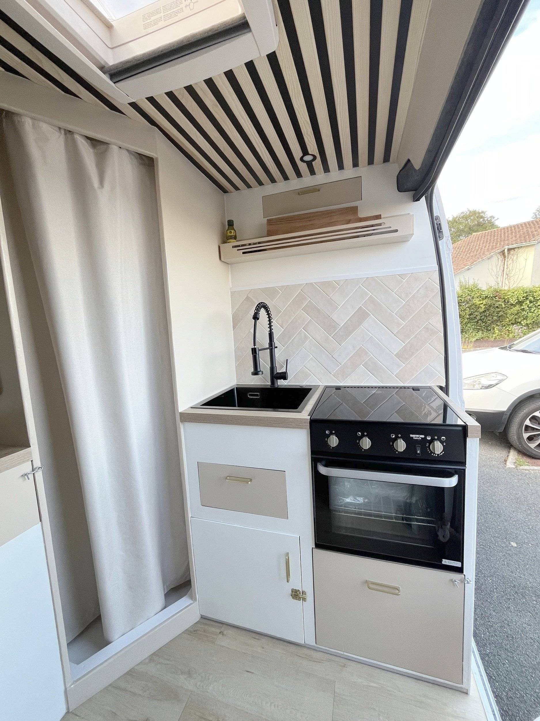 Angolo cucina Citroën Citroën jumper - Yescapa