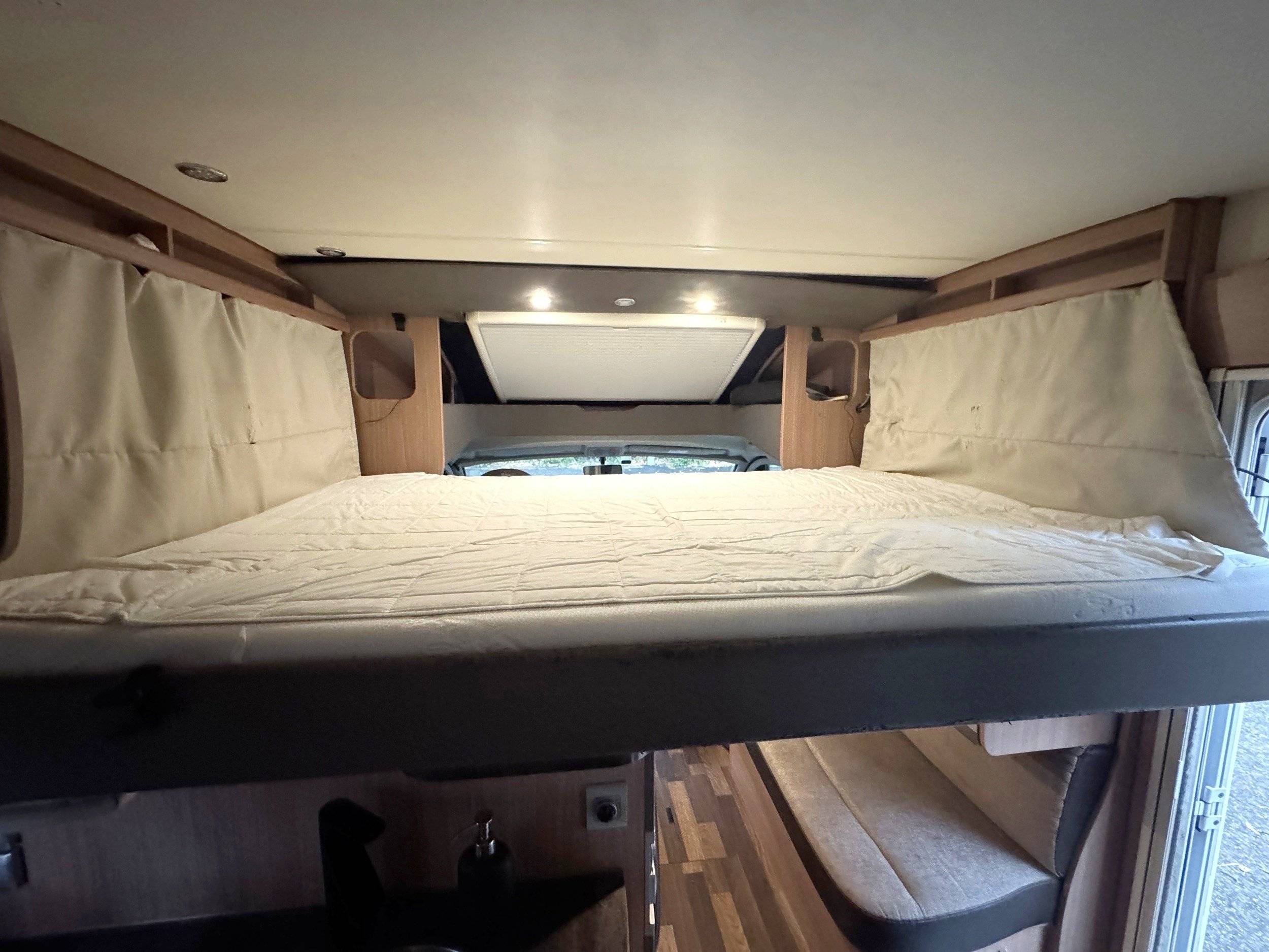 Knaus Sky Wave 650 MF