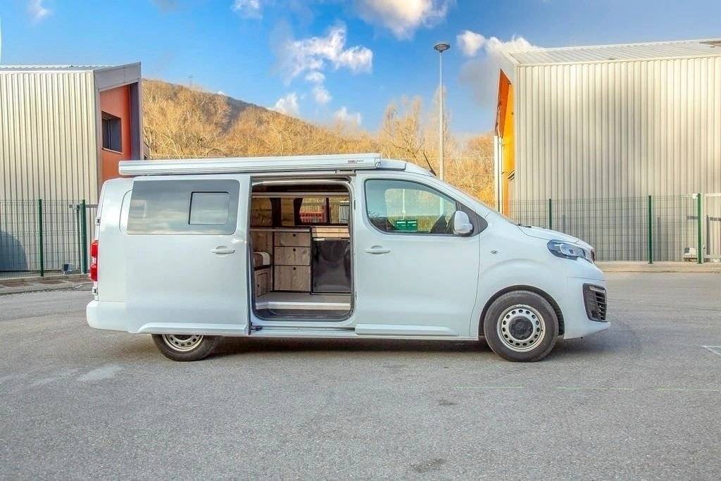 Custo Van Expert Blue HDI 2 L 150ch