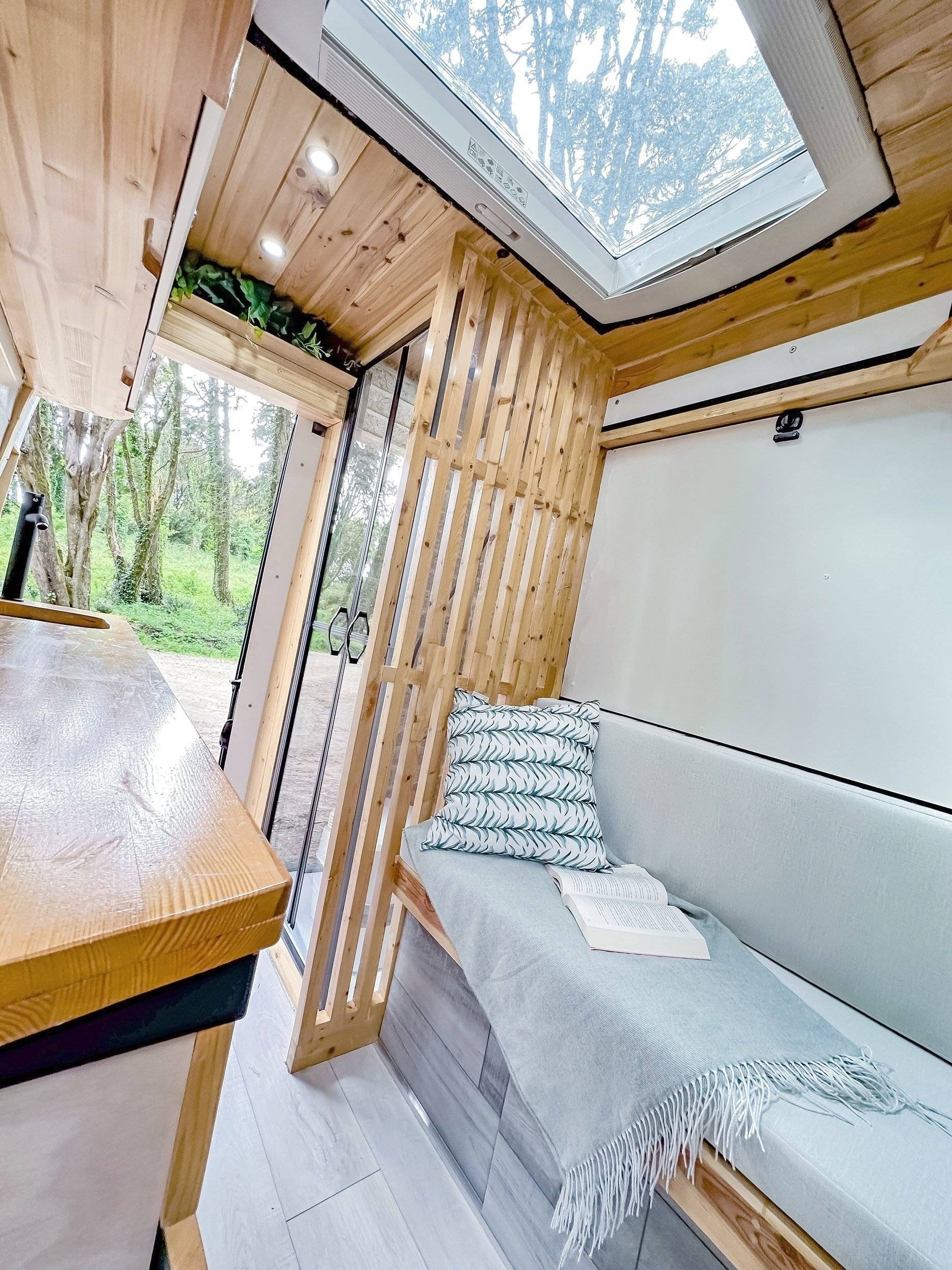 van.out Renault Master