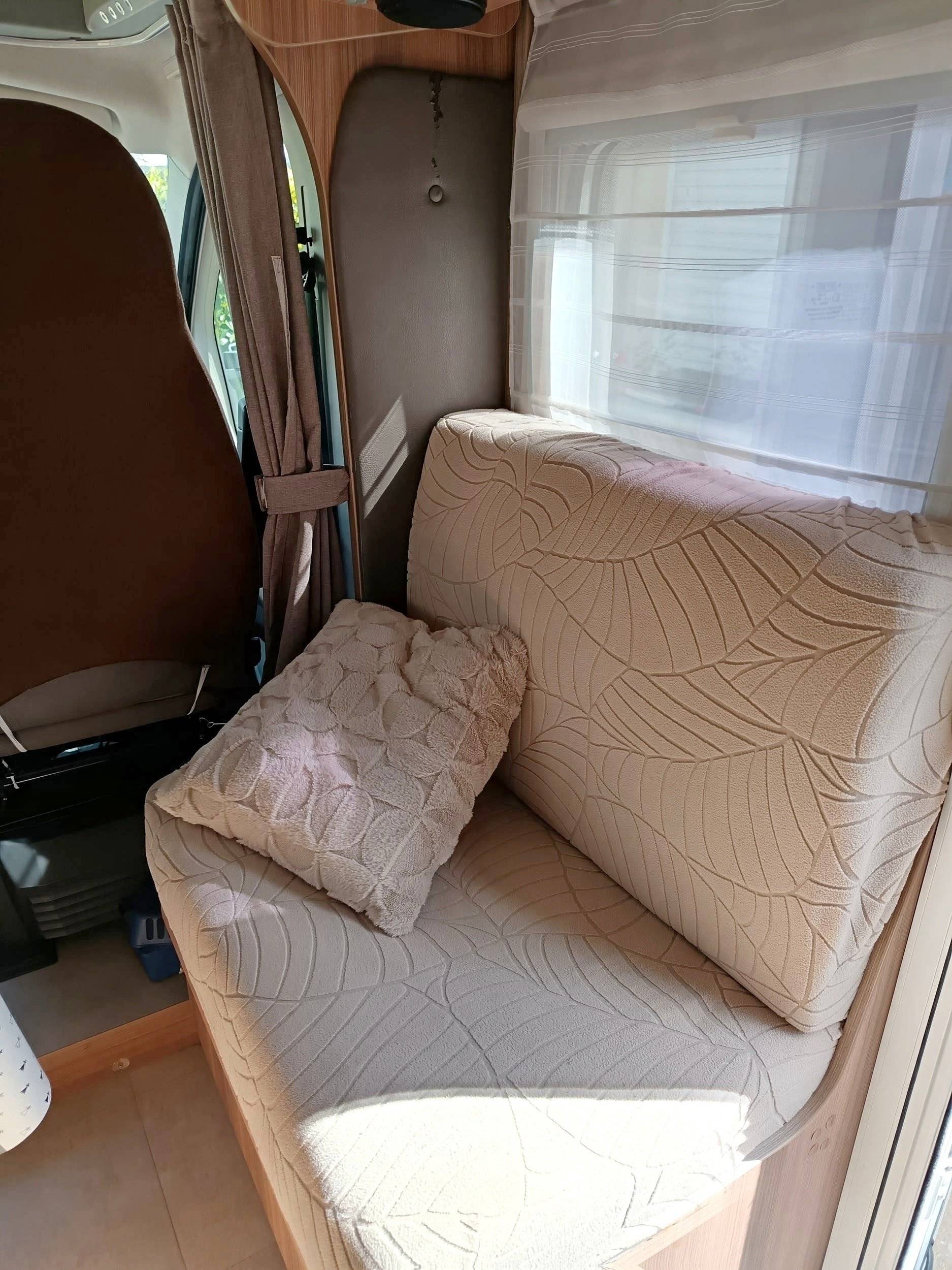 Challenger Fiat/2,3 l 130 ch.