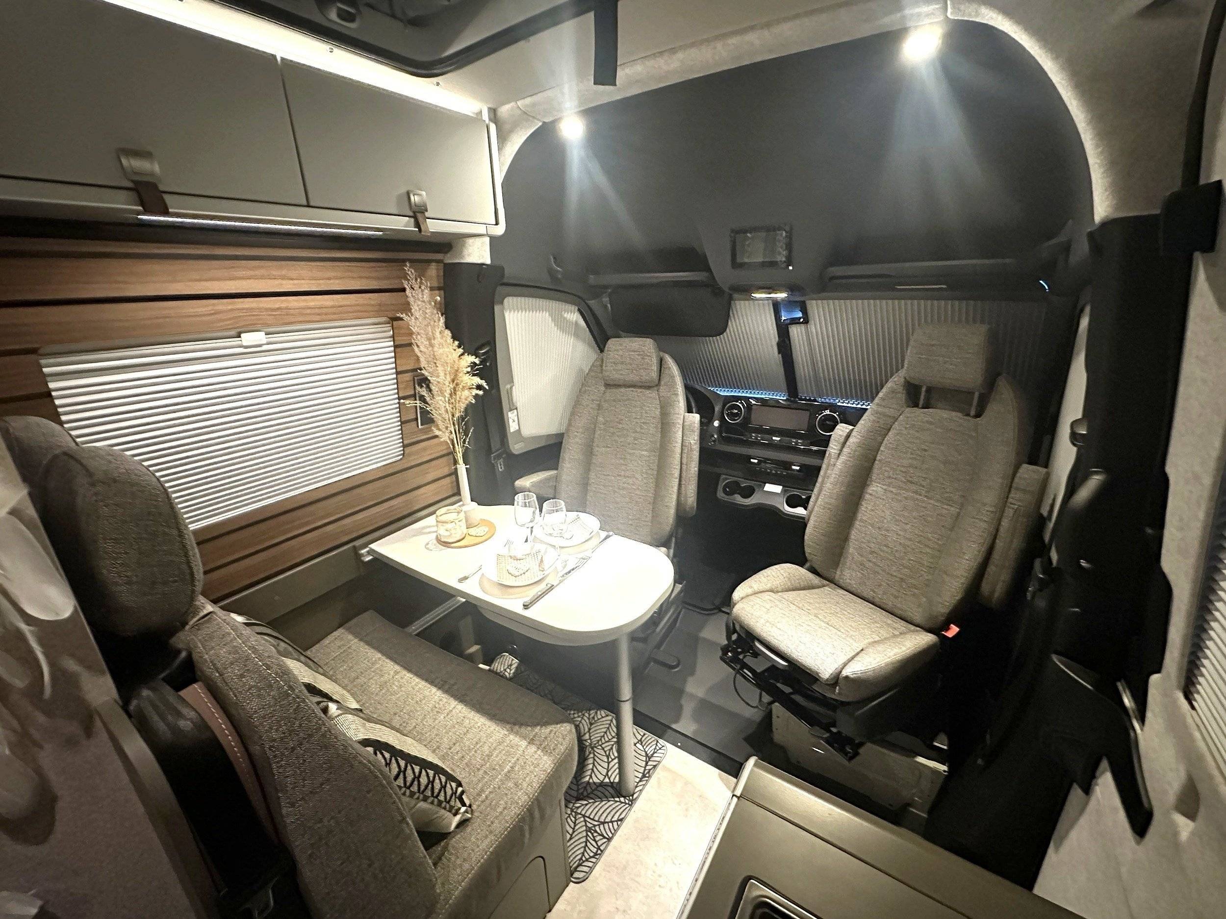 Eethoek Mercedes Mercedes Sprinter - Yescapa