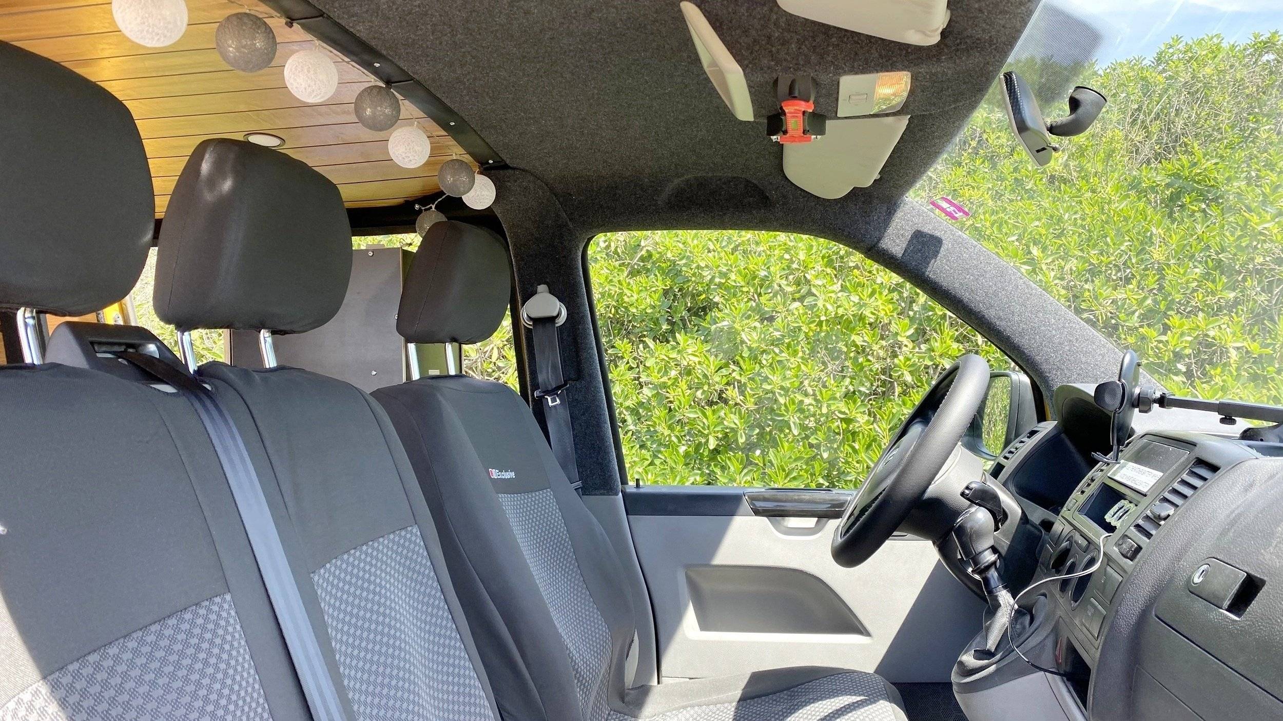 BarefootVans Volkswagen Transporter T5