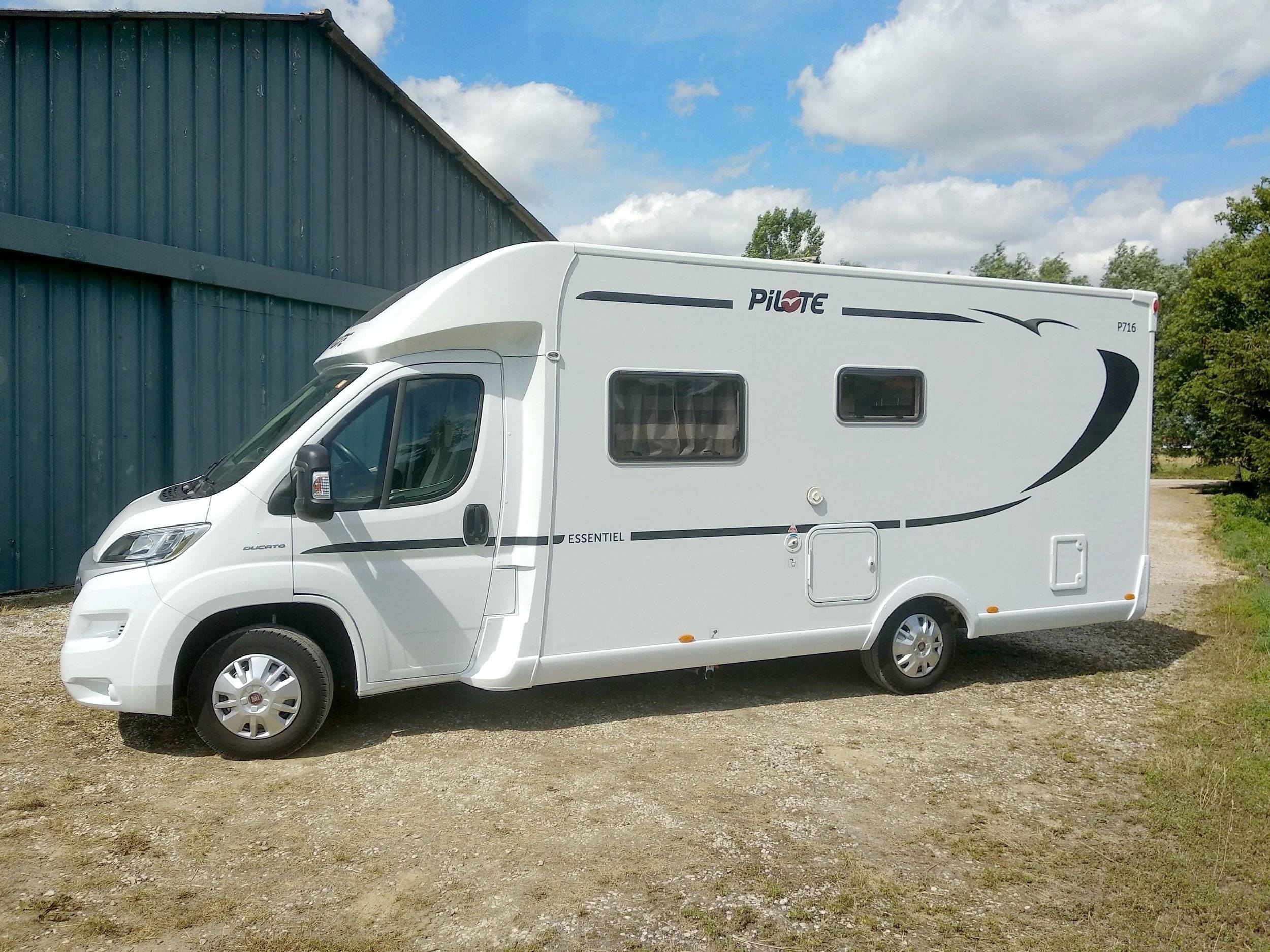 Pilote P716 P Essentiel