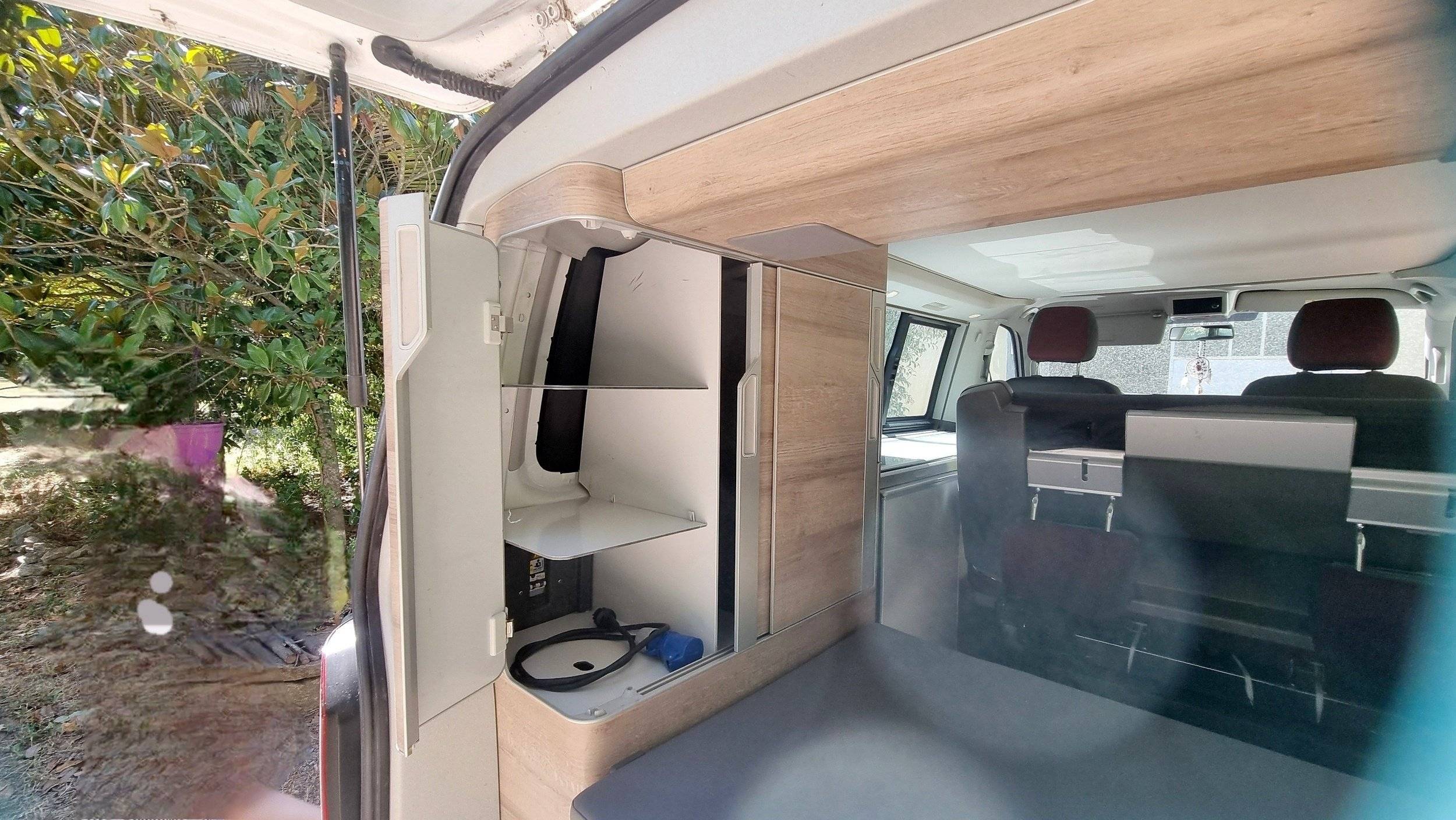 Volkswagen Volkswagen T6 California COAST