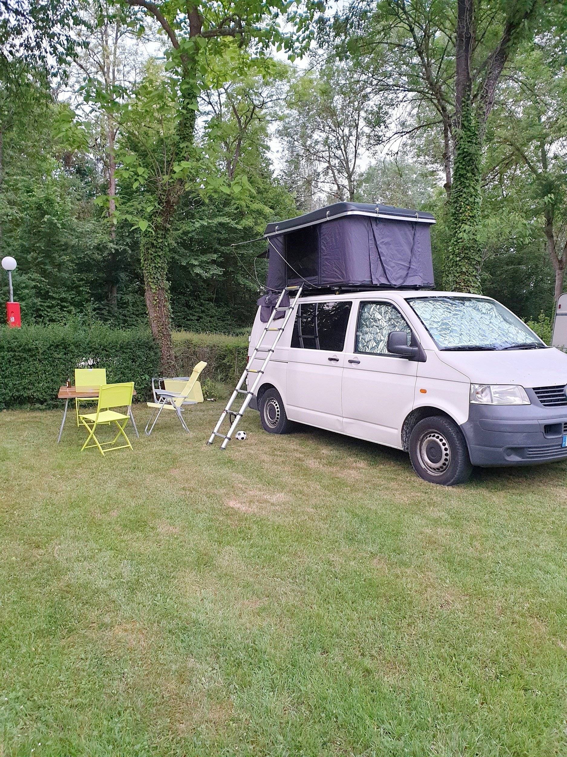 Volkswagen T5 2,5 l 130 ch