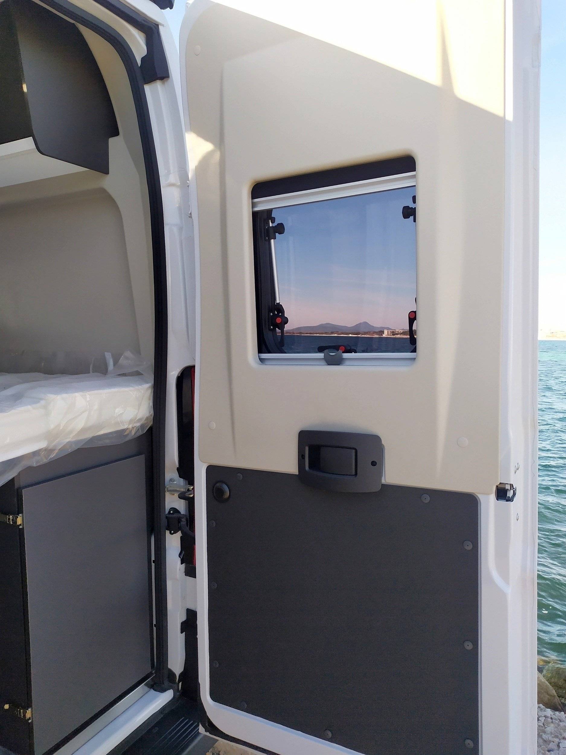 Comedor casualvan CASUALVAN 1 - Yescapa