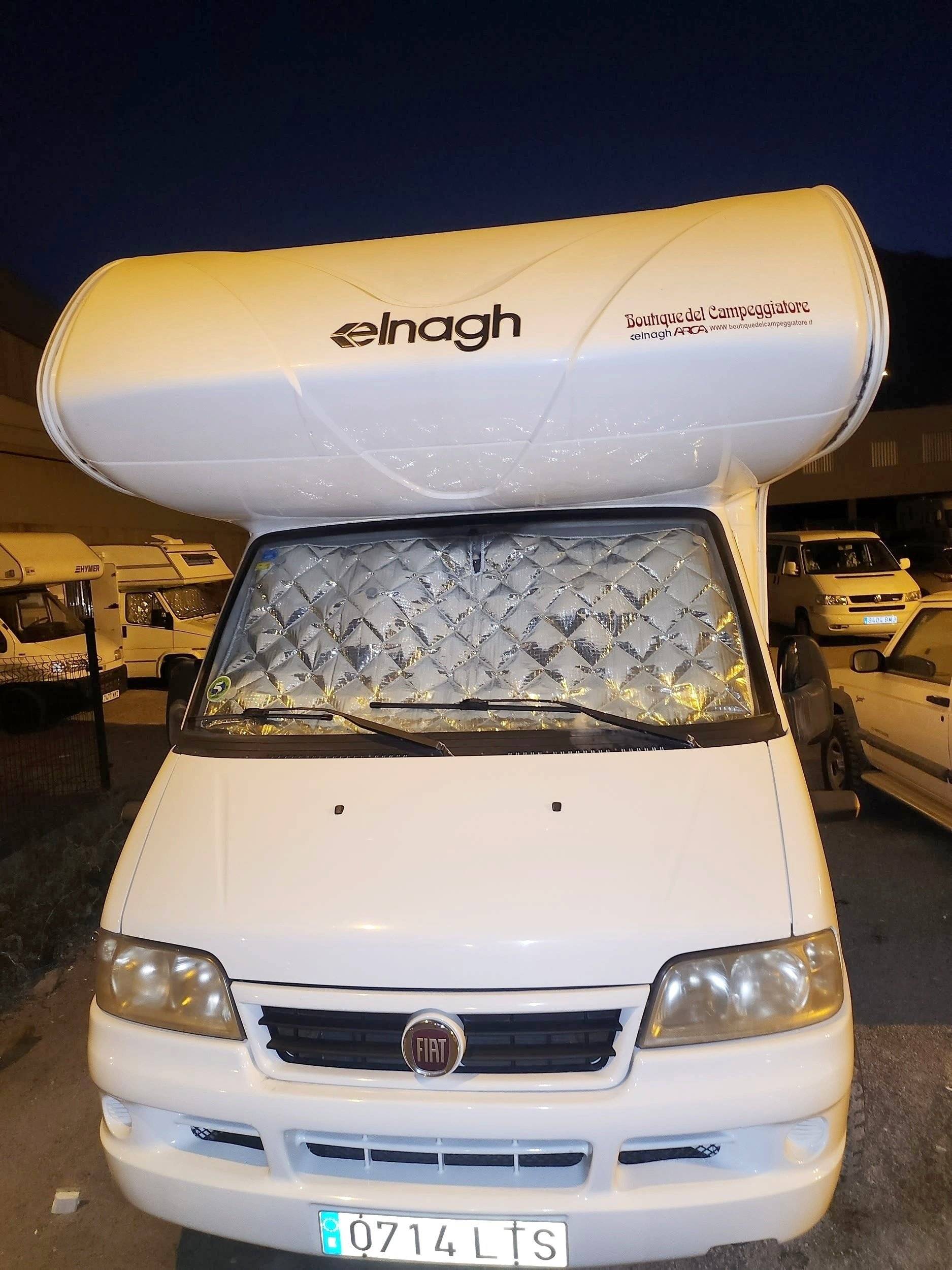 schräge Vorderansicht Fiat Fiat ducato elnagh slim 3 - Yescapa