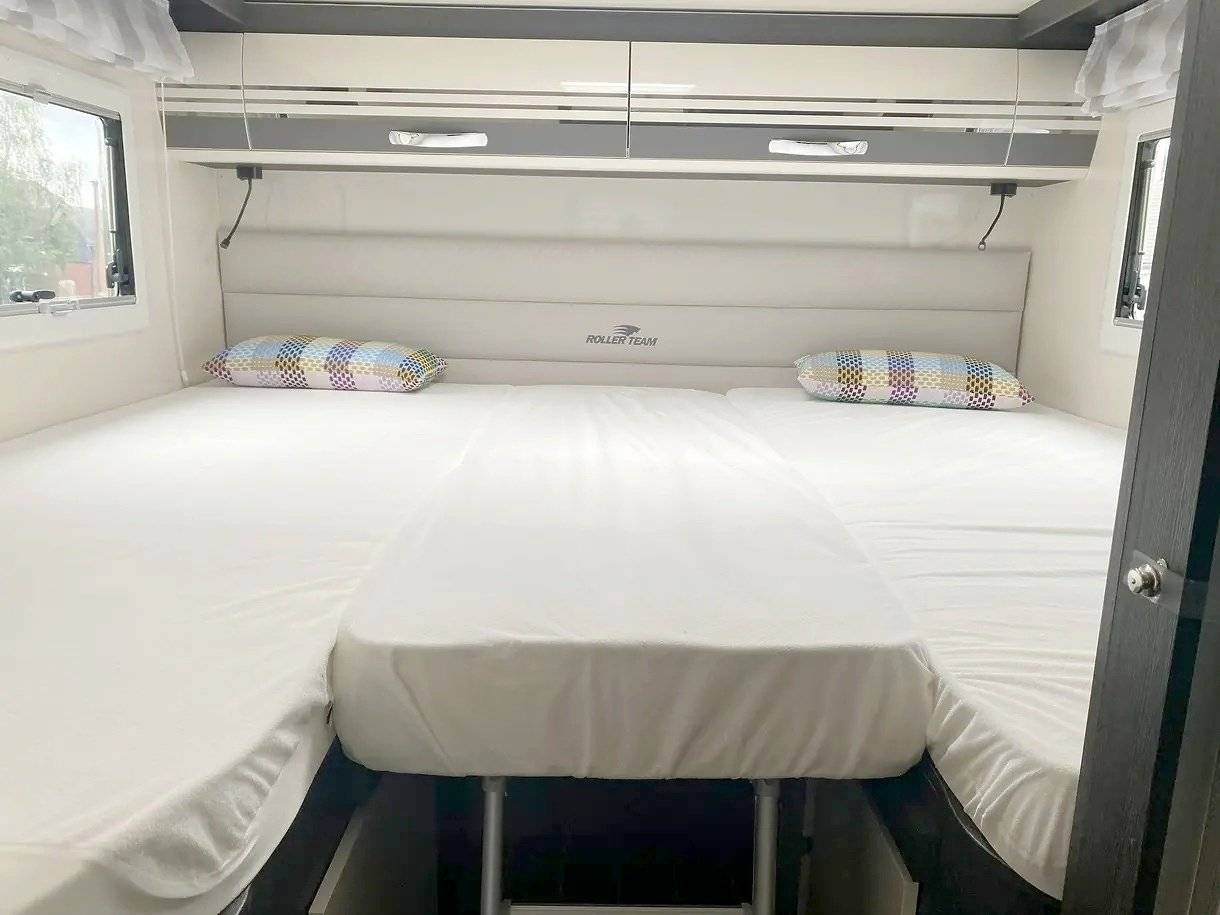 slaapplaatsen Ford FORD TRANSIT - Yescapa