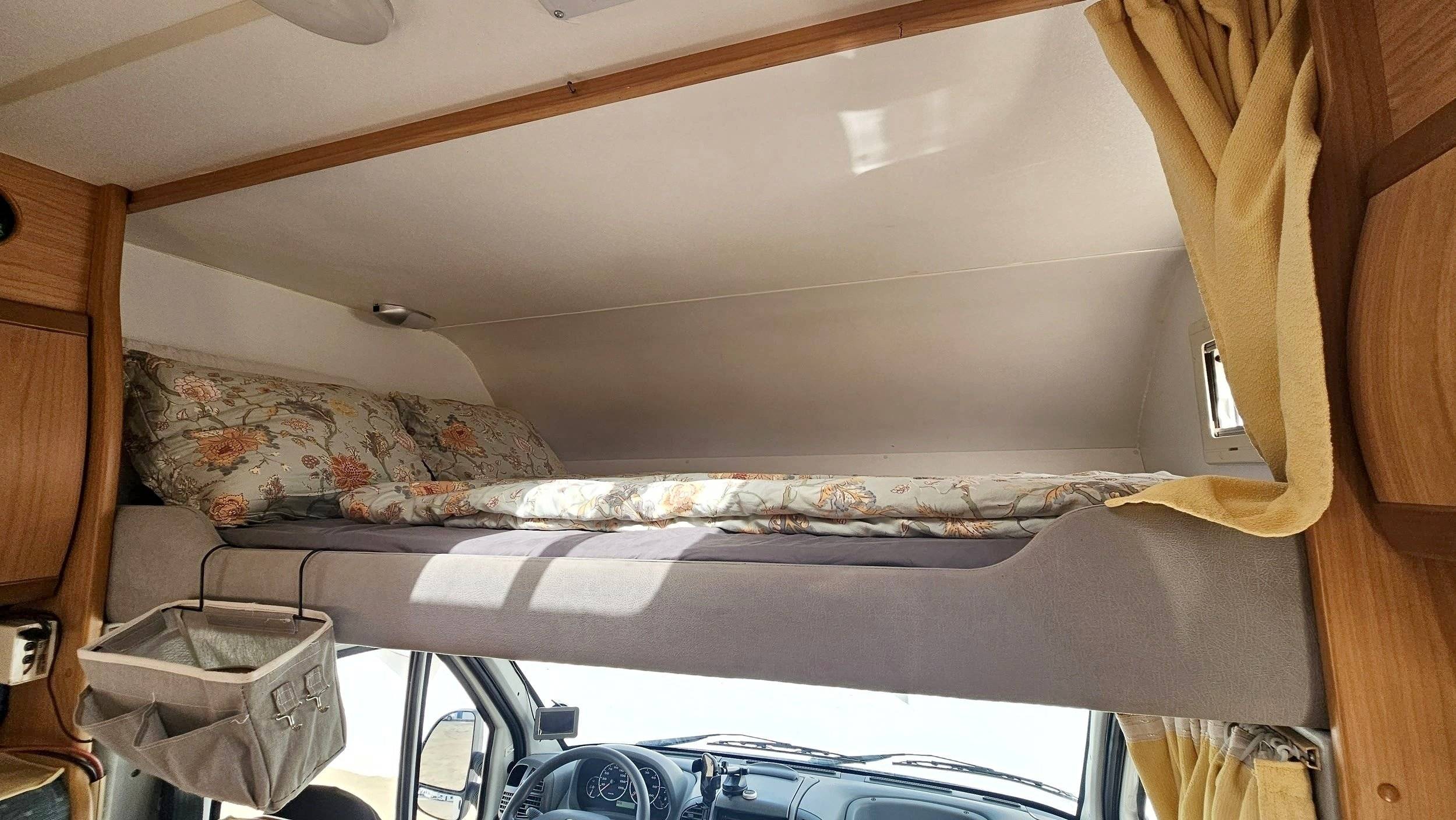 Berth Fiat Ducato 2,0 l 115 ch - Yescapa