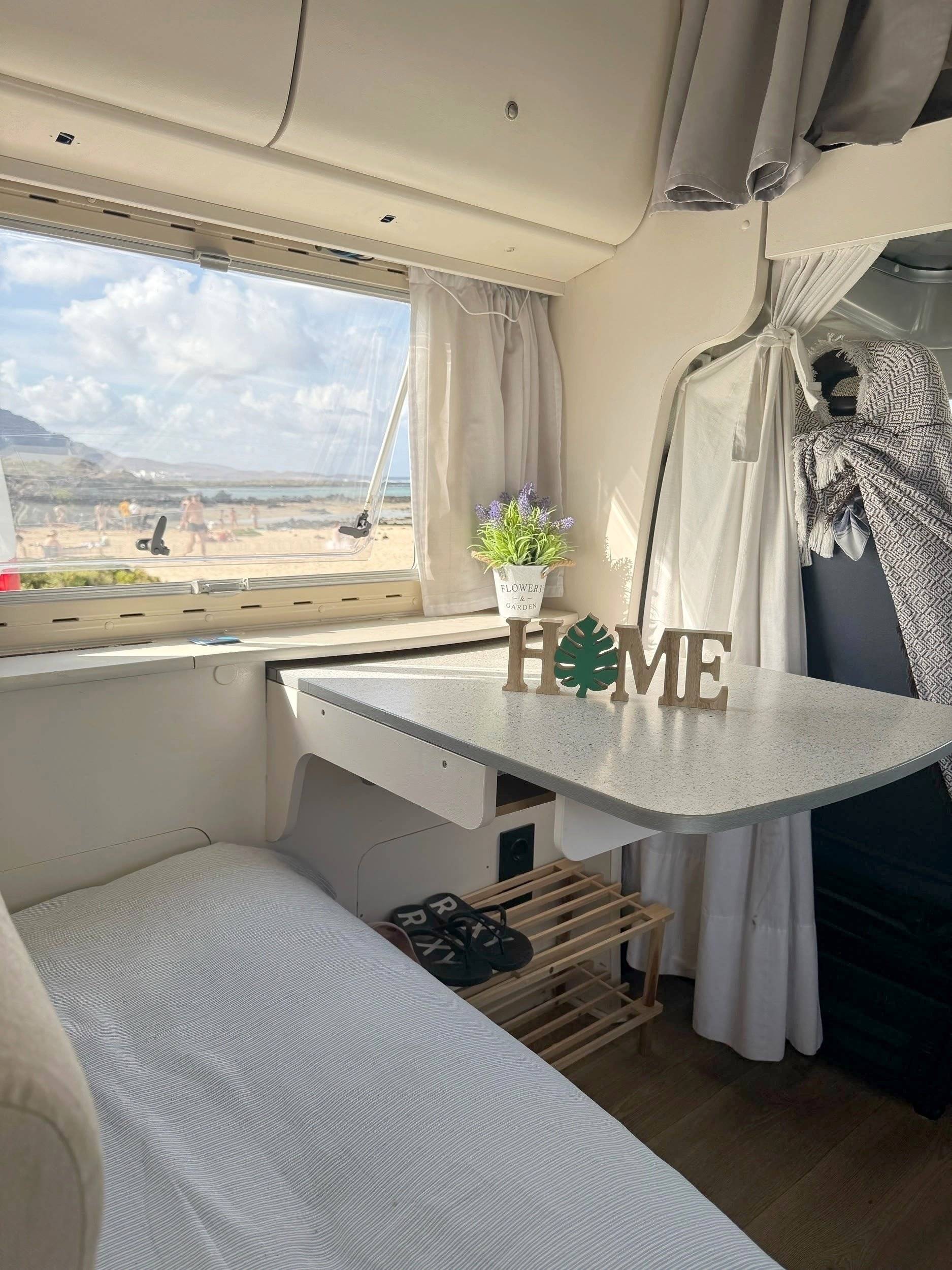 Coachbuilt RV 