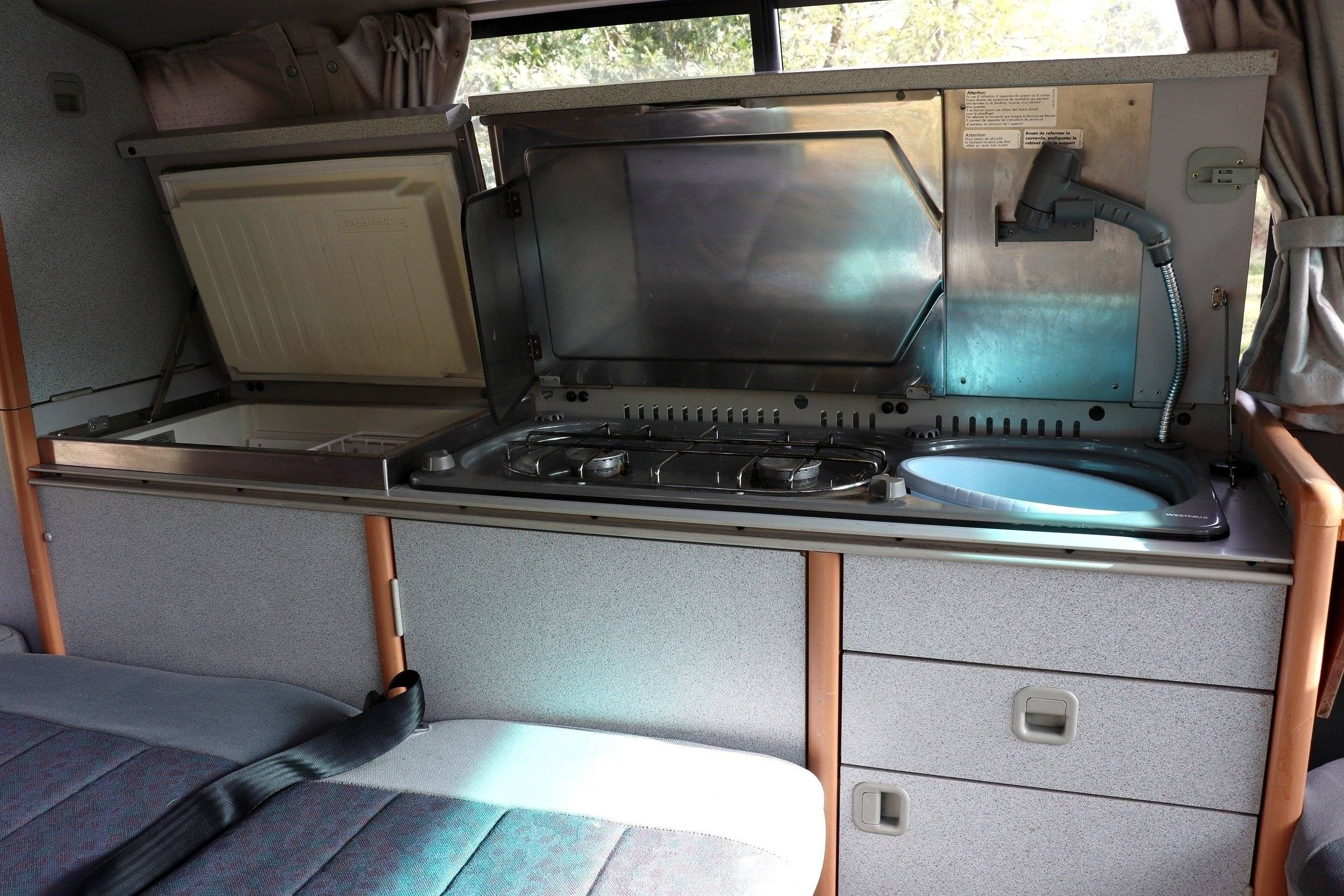Kitchen Volkswagen VOLKSWAGEN CALIFORNIA - Yescapa