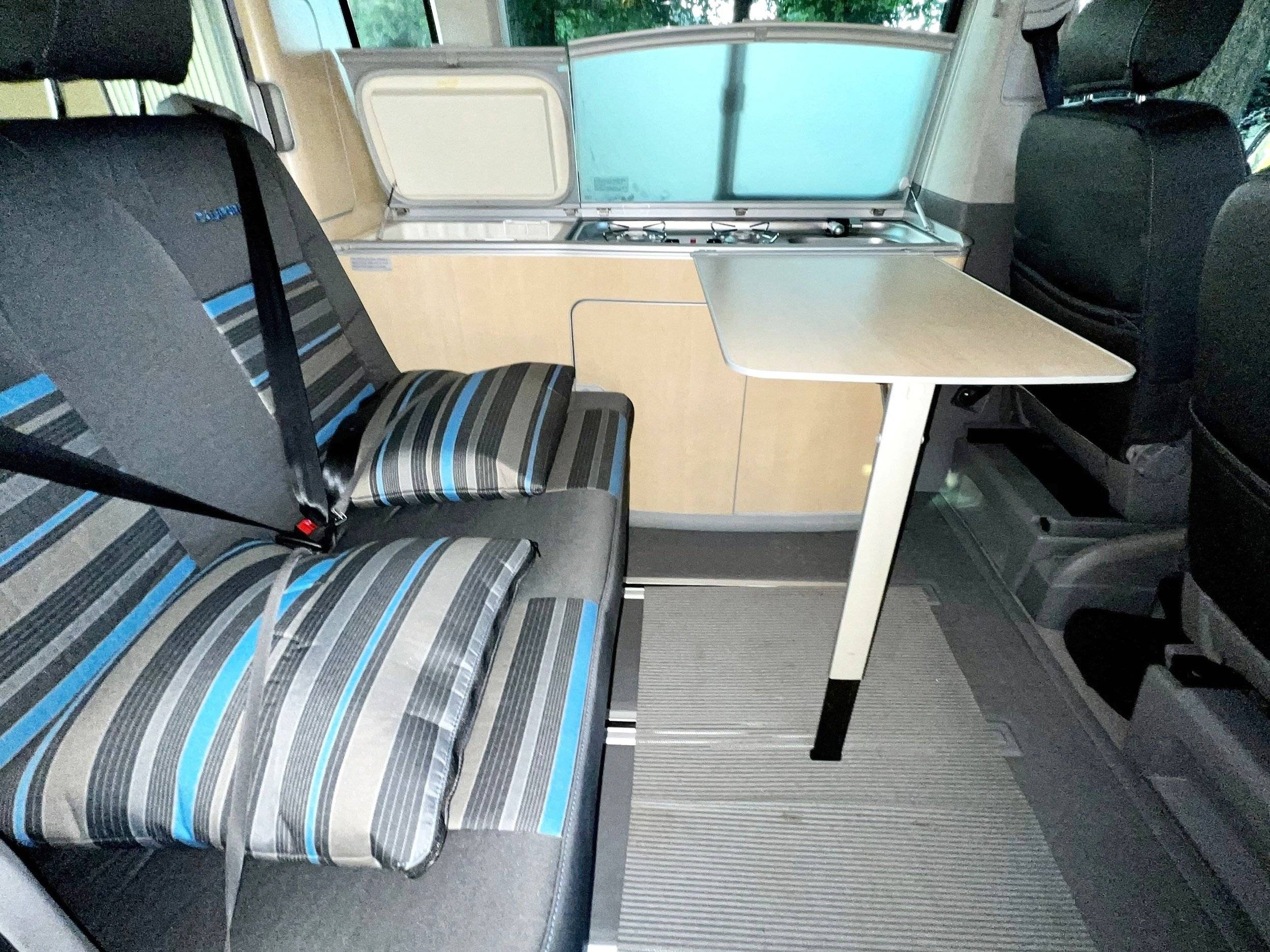 Volkswagen T5 California