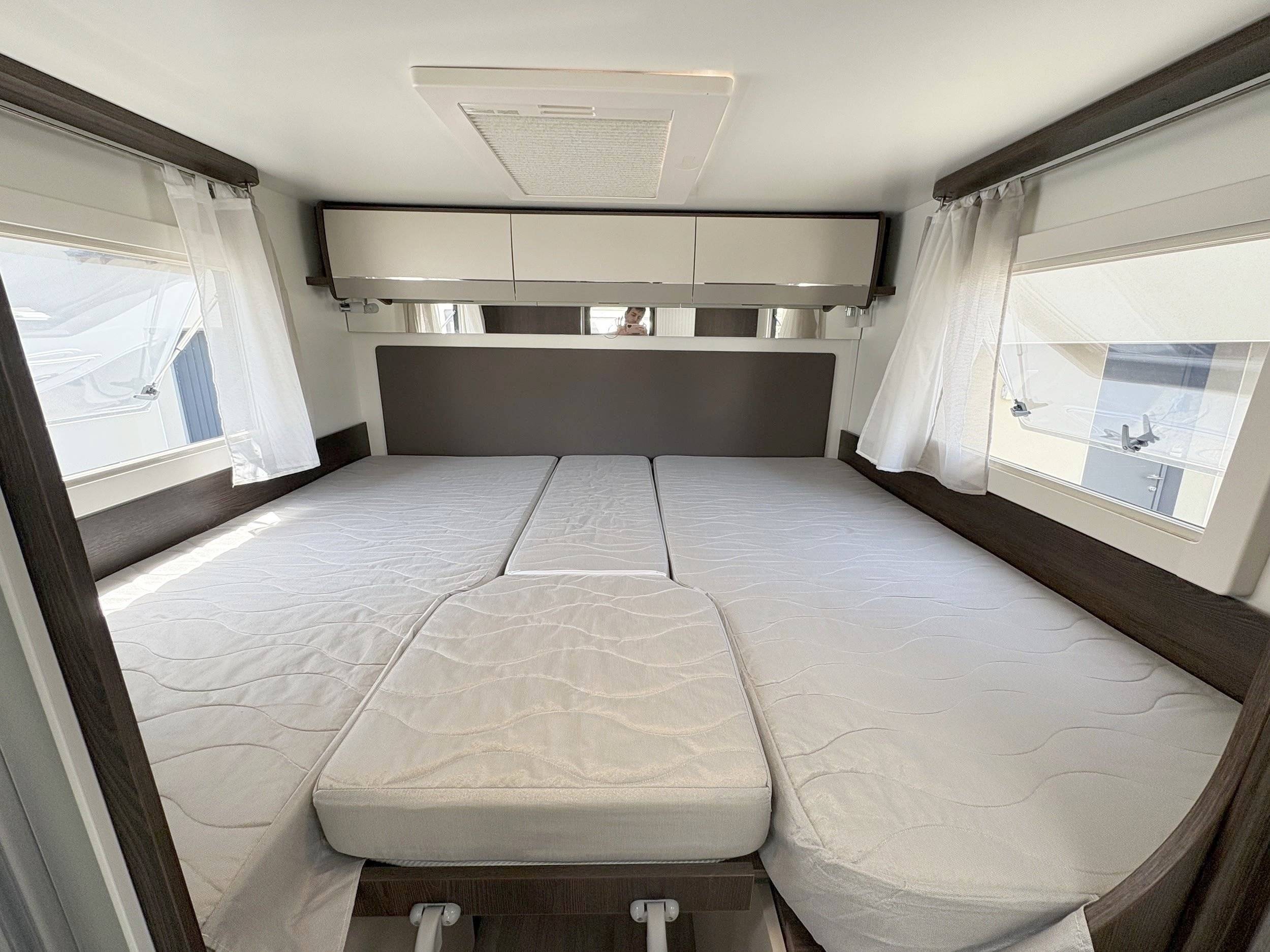 Dormidas Ford Transit 2,0 l 170 ch - Yescapa