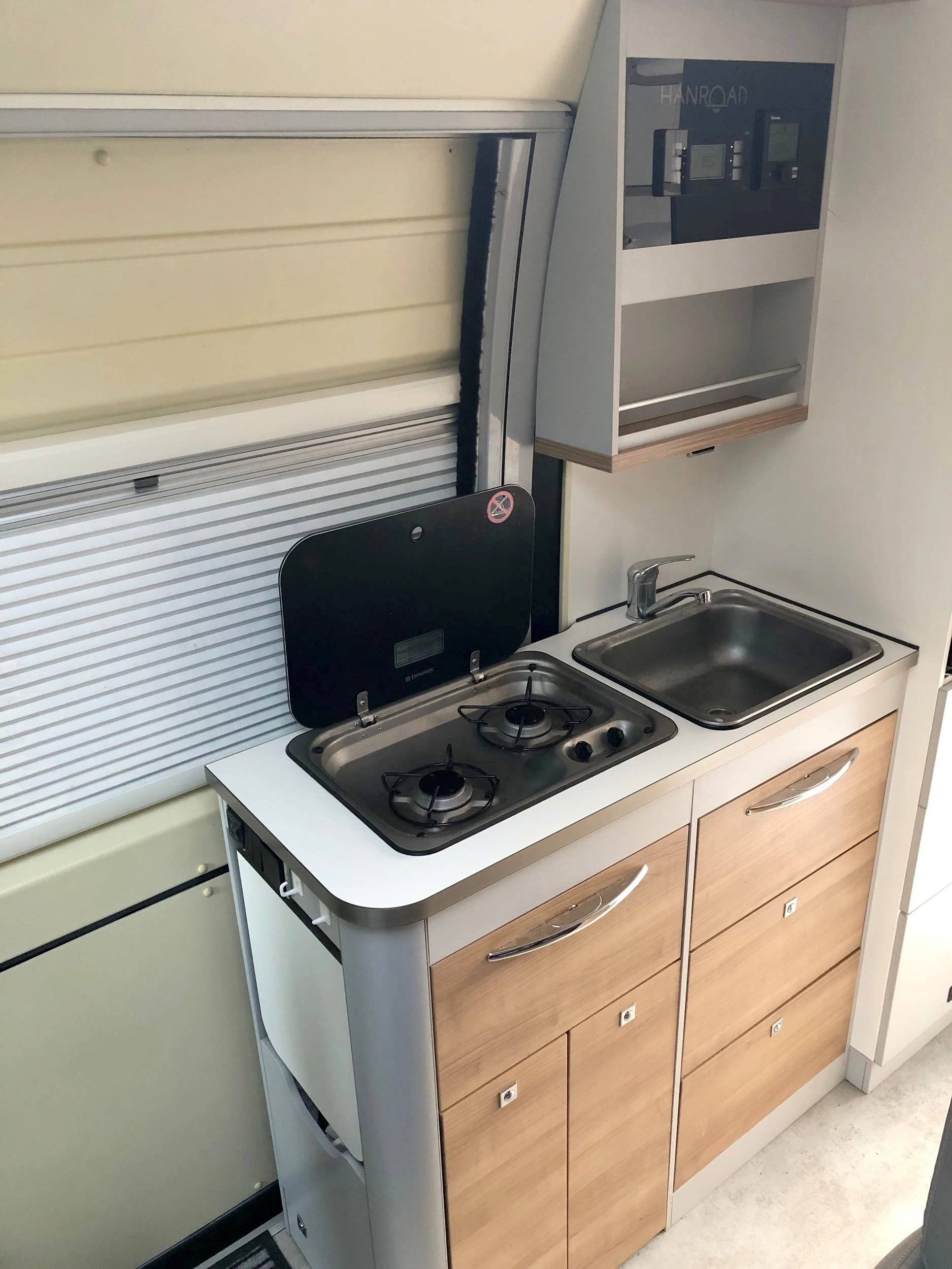 Kitchen Fiat Ducato 2,3 l 150 ch - Yescapa