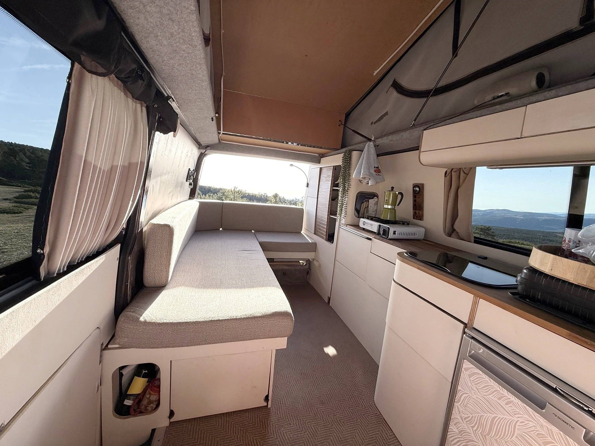 Alpes Camping-Car Transporter T6 2,0 l 150ch Boite auto
