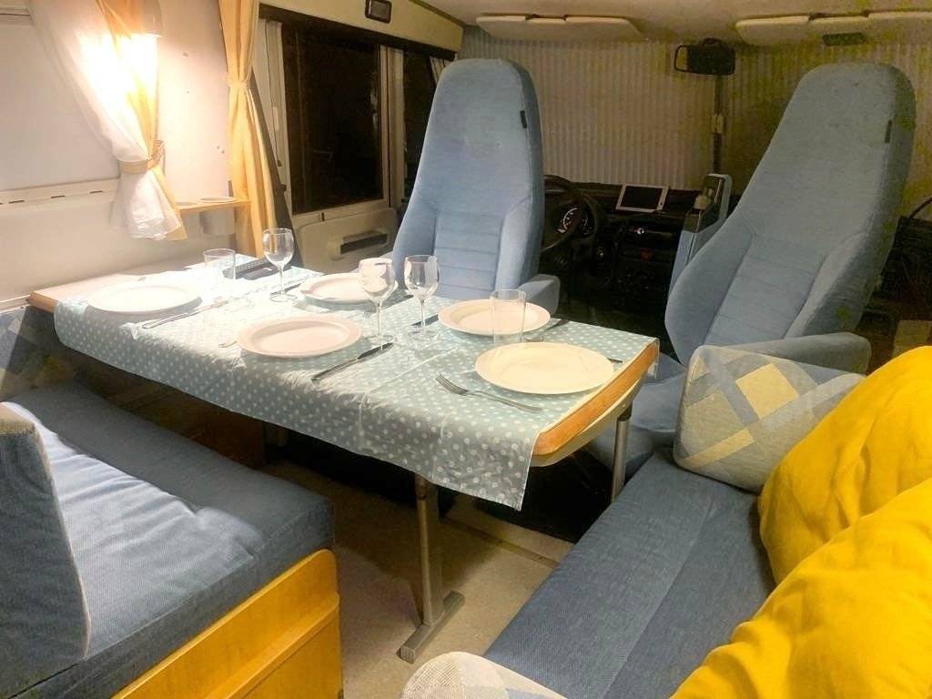 Dinette Fiat ducato 2.8 jtd chassis al-ko 128cv - Yescapa