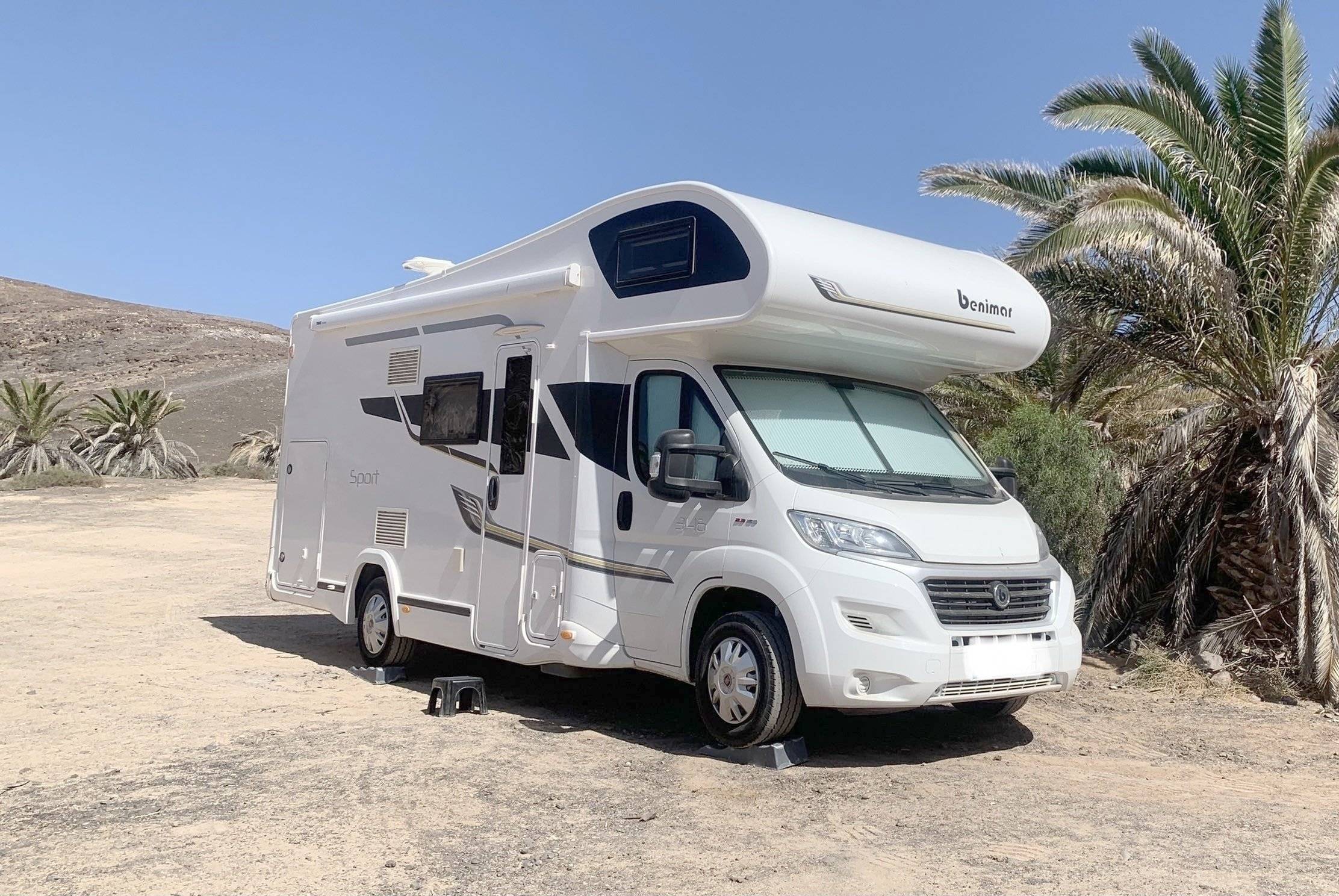 Vue avant de 3/4 Fiat Ducato 2,3 130 ch - Yescapa