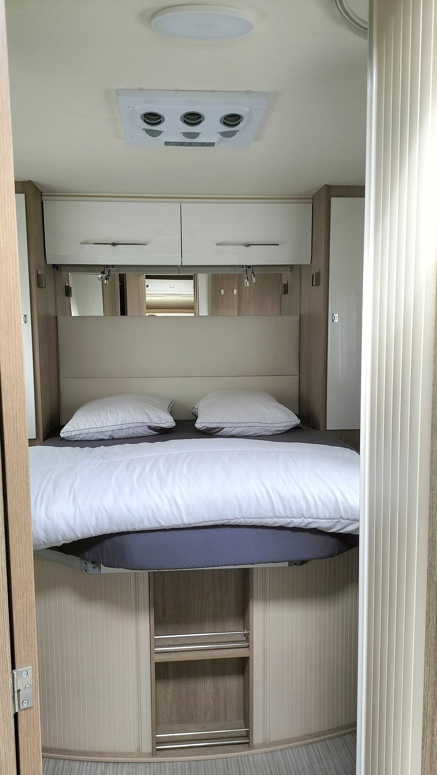 Schlafplätze Fiat DUCATO 2.3 140CV - Yescapa