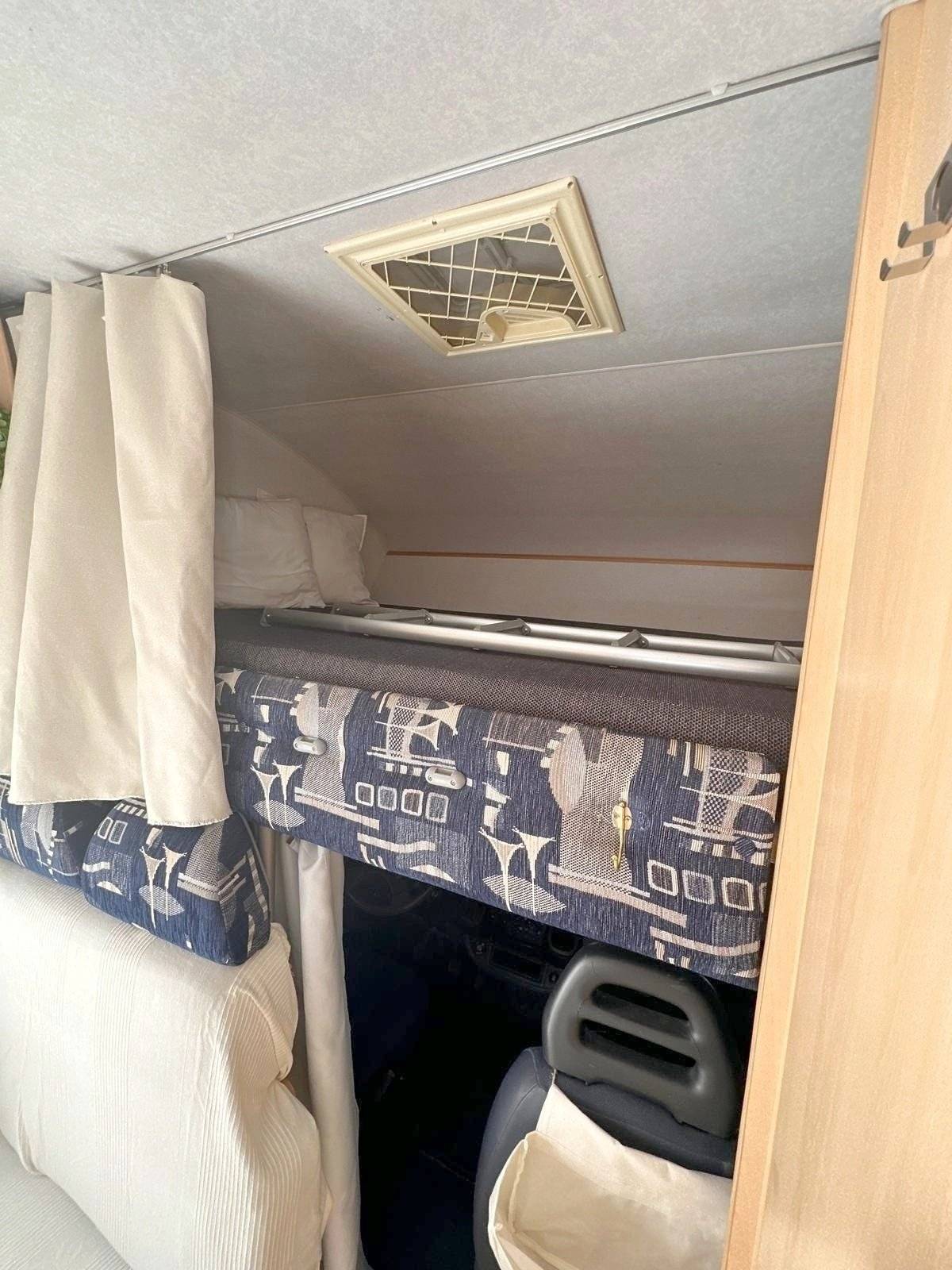 Trigano DINGHI luxury 4G "HAPPY FAMILY" TNF