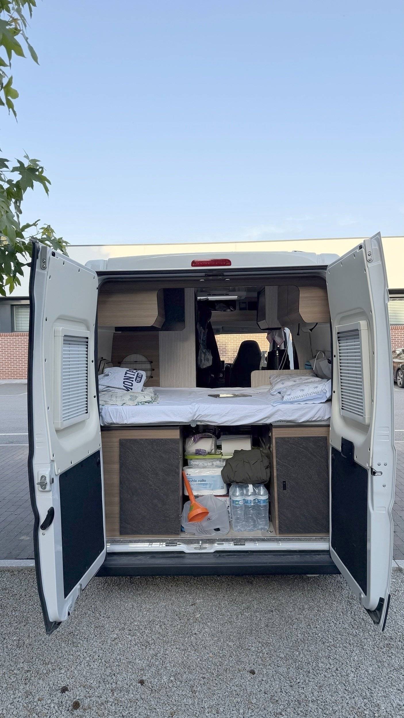 Berth Fiat Ducato 2,2 l Multijet 120 ch. - Yescapa