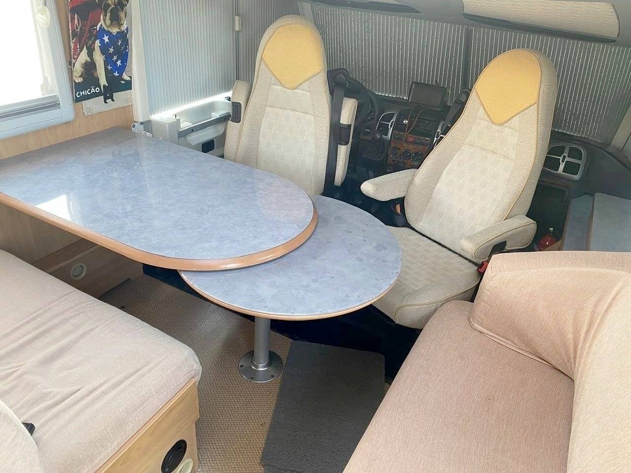 Área de jantar Fiat - Yescapa