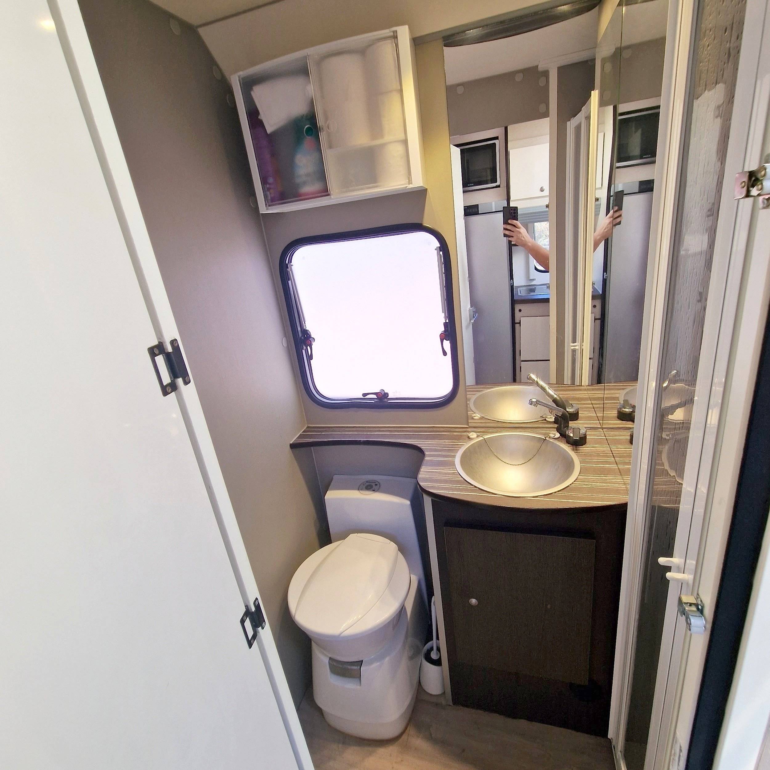 AcrossCar Aero 660LD