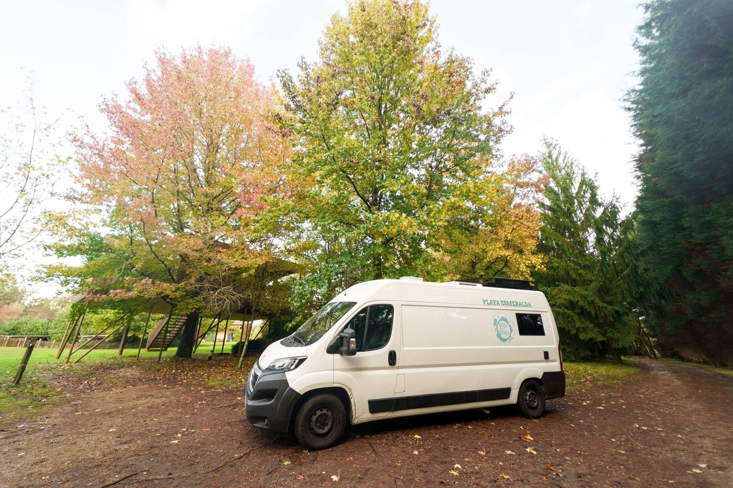 schräge Vorderansicht Peugeot Peugeot Boxer - Yescapa