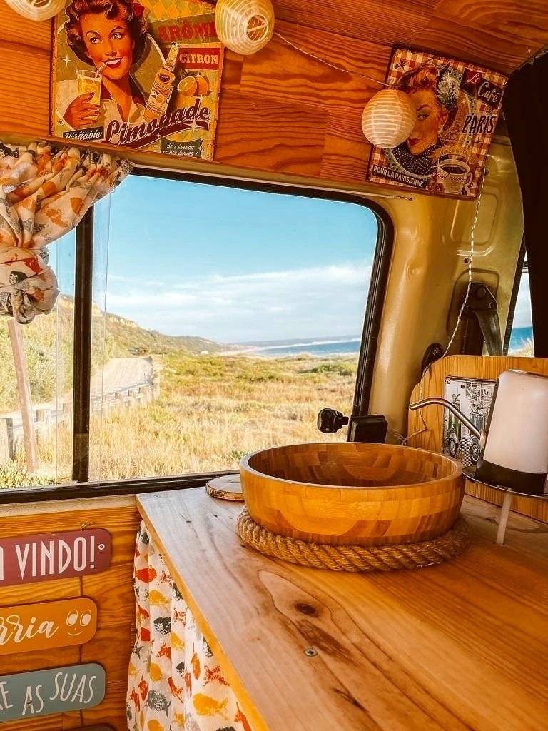 Comedor Mitsubishi L300 - Yescapa