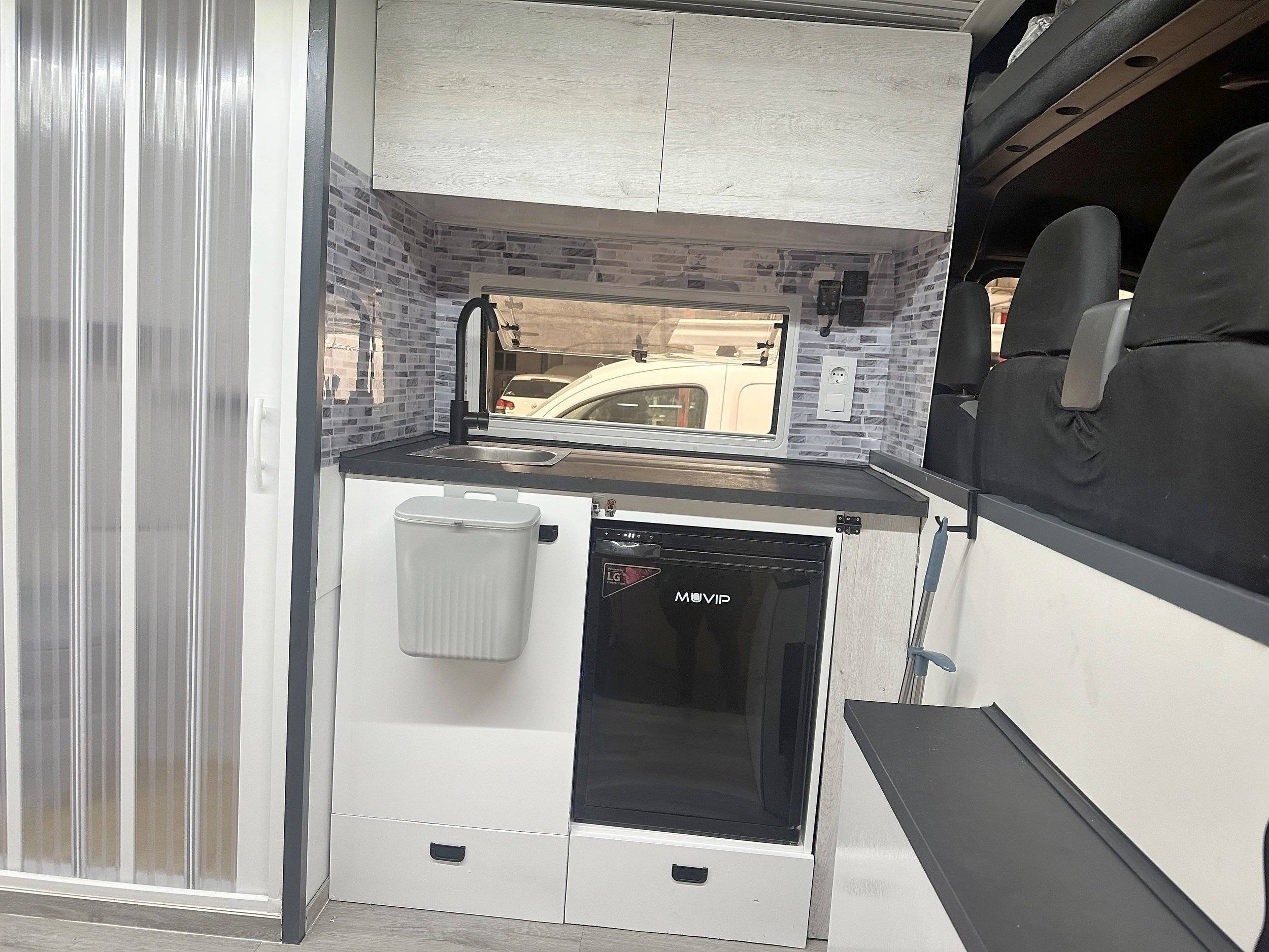 Angolo cucina Citroën Citroën - Yescapa
