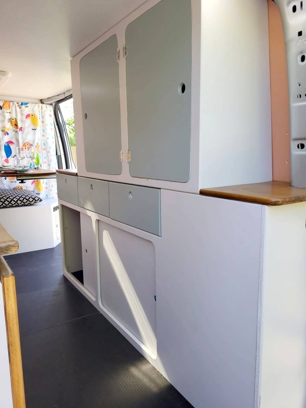 Ford Transit 2,0 l 170 ch