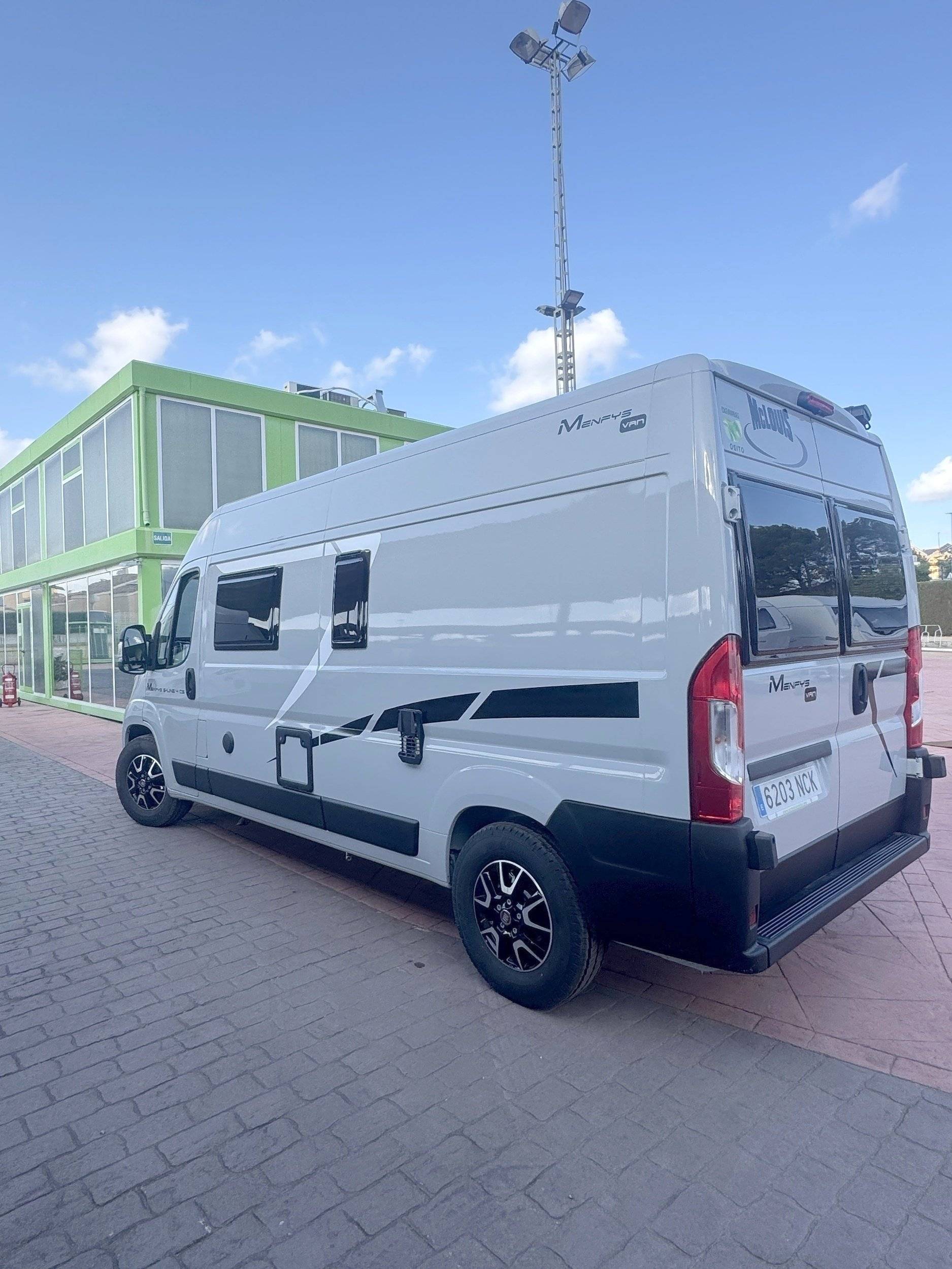 Mclouis Menfys s-line