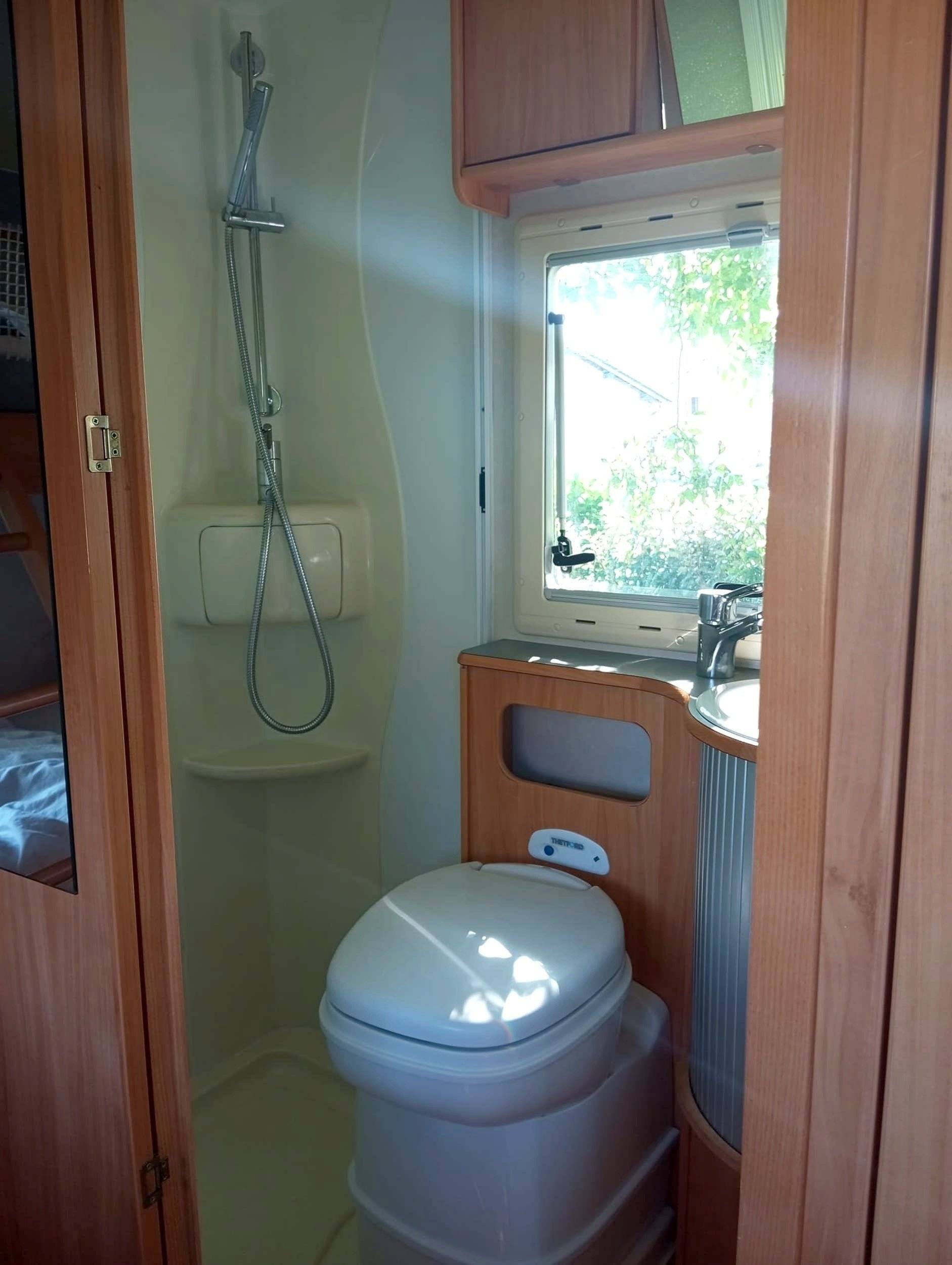 Adria 690 Dk