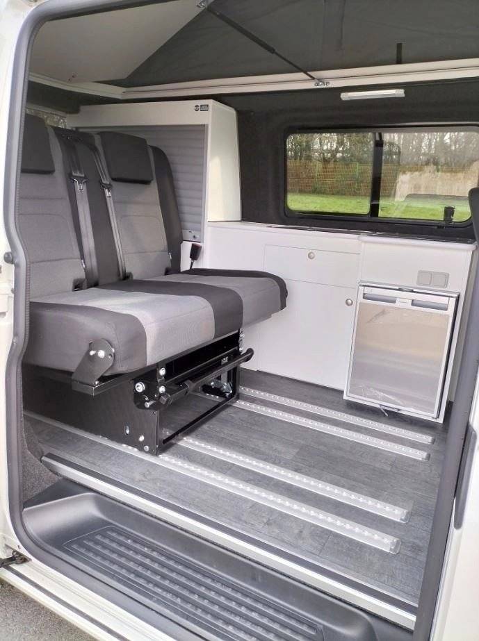 Coin repas Volkswagen Transporteur - Yescapa