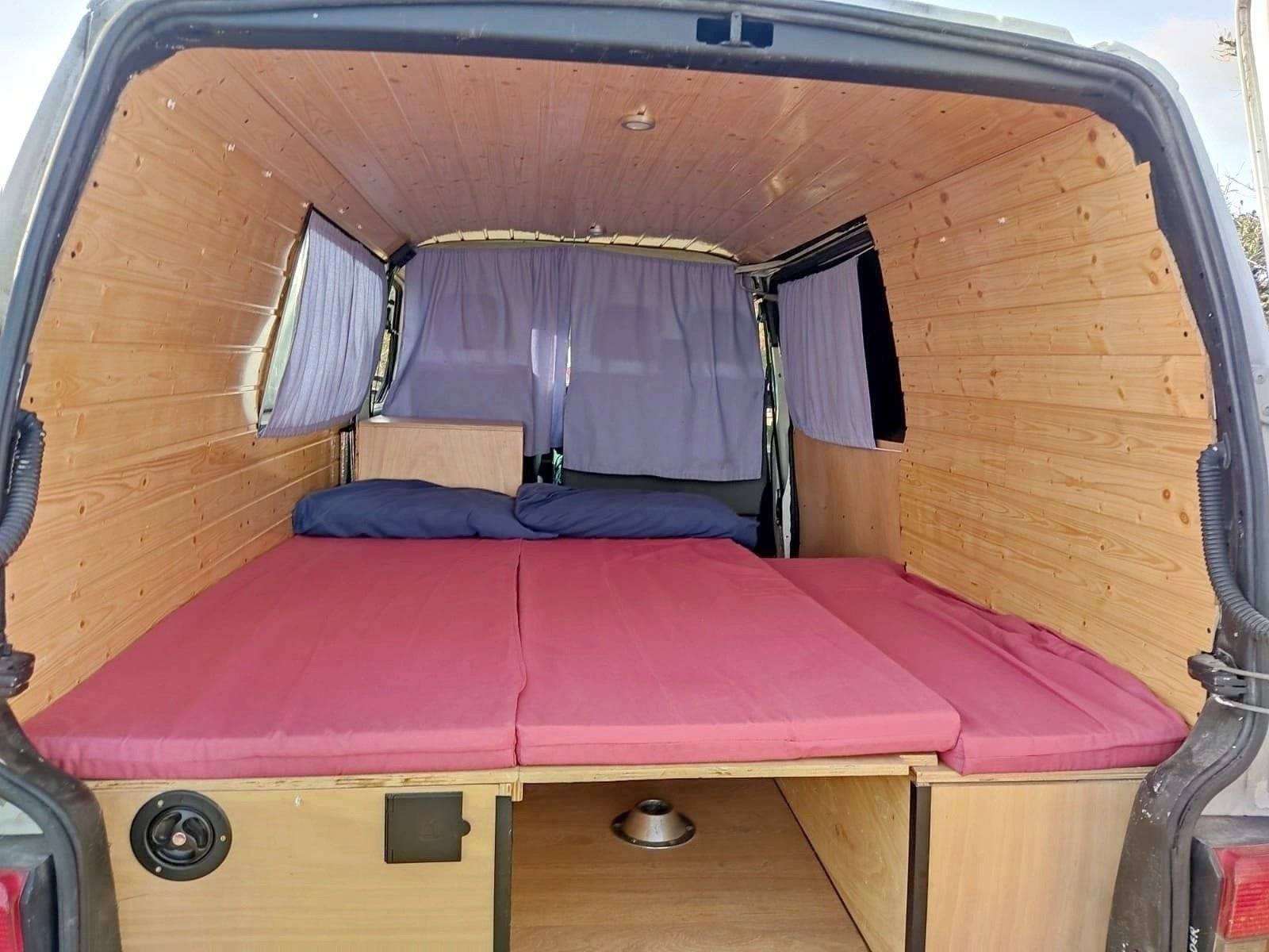Couchages Volkswagen Transporter t4 - Yescapa