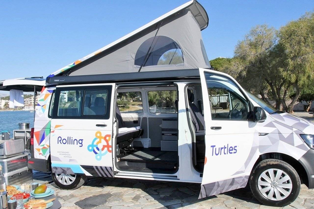 Volkswagen T6 with Raising Roof